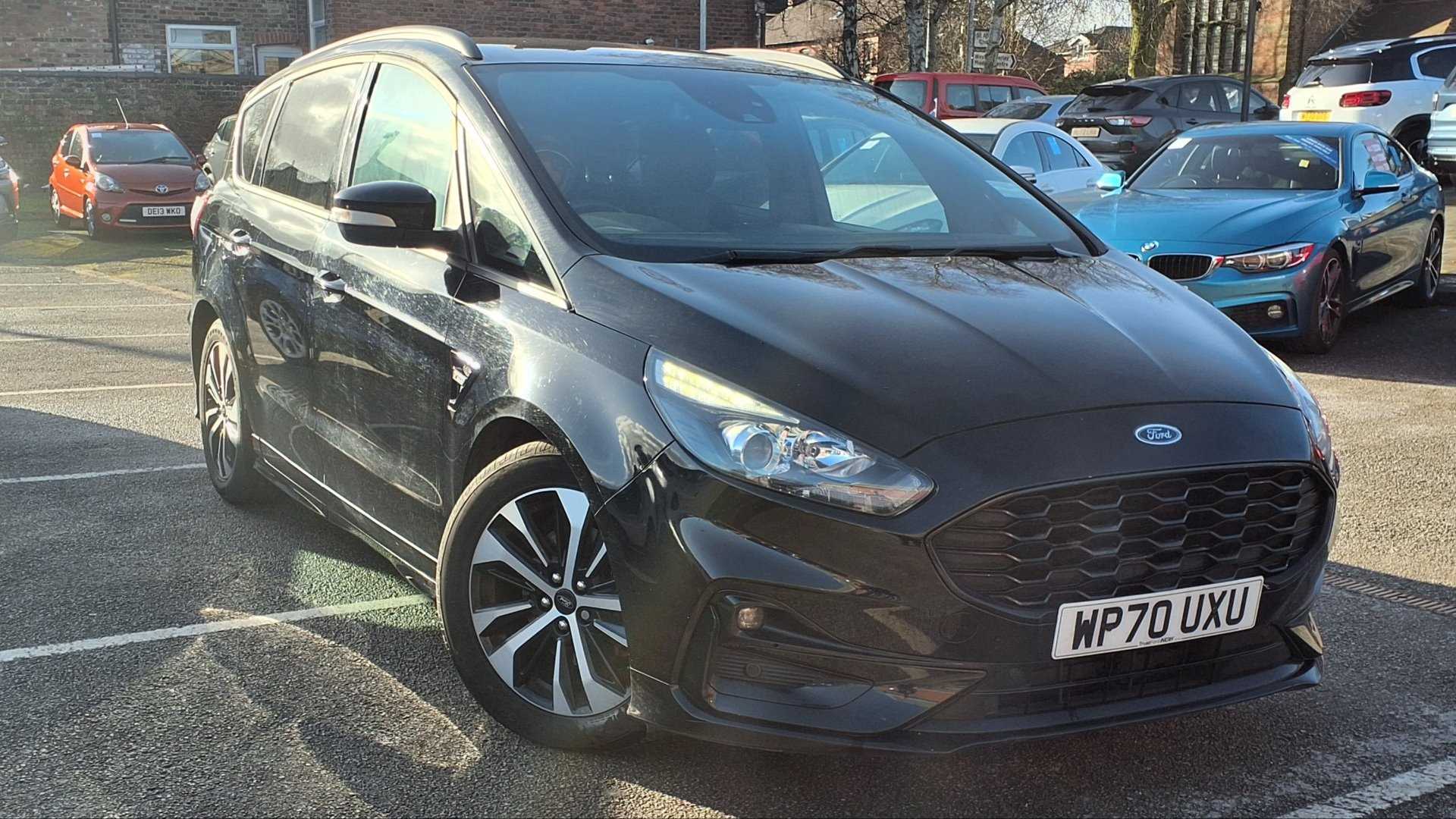 Main listing image - Ford S-MAX