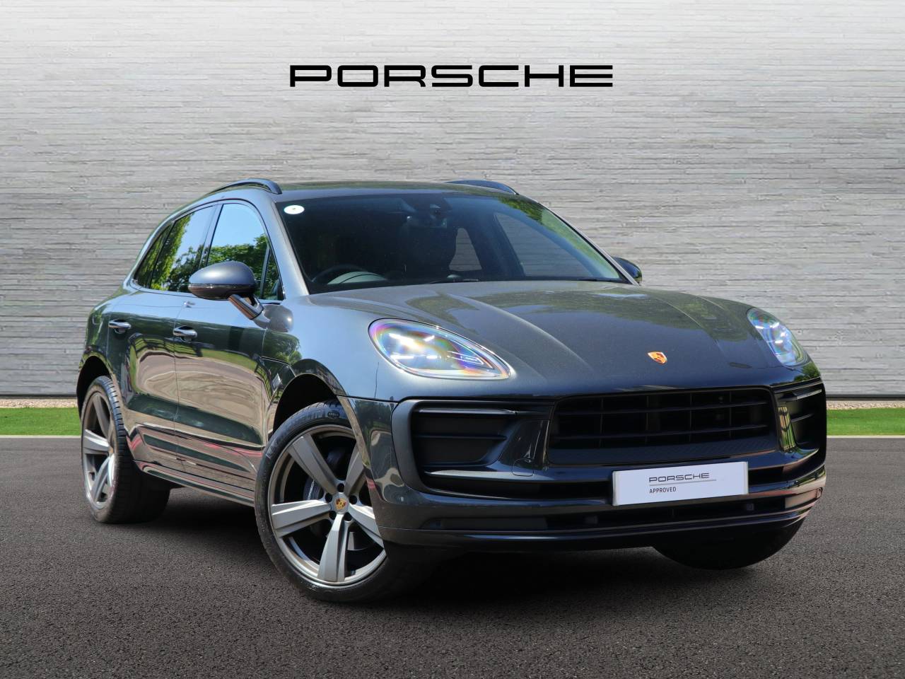 Main listing image - Porsche Macan