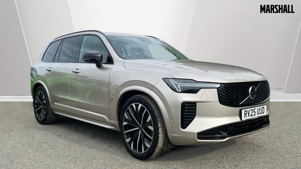 Main listing image - Volvo XC90