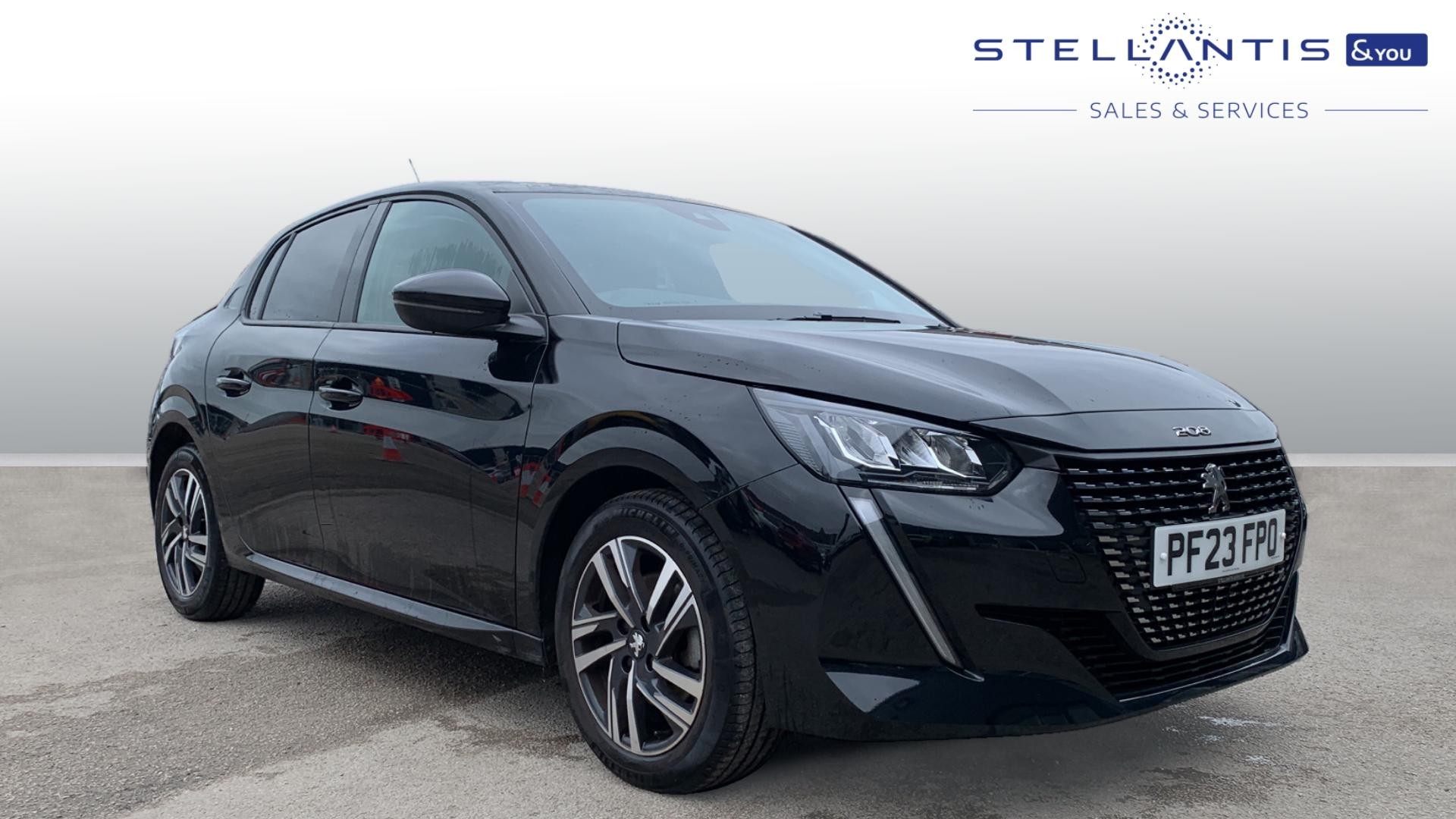 Main listing image - Peugeot 208