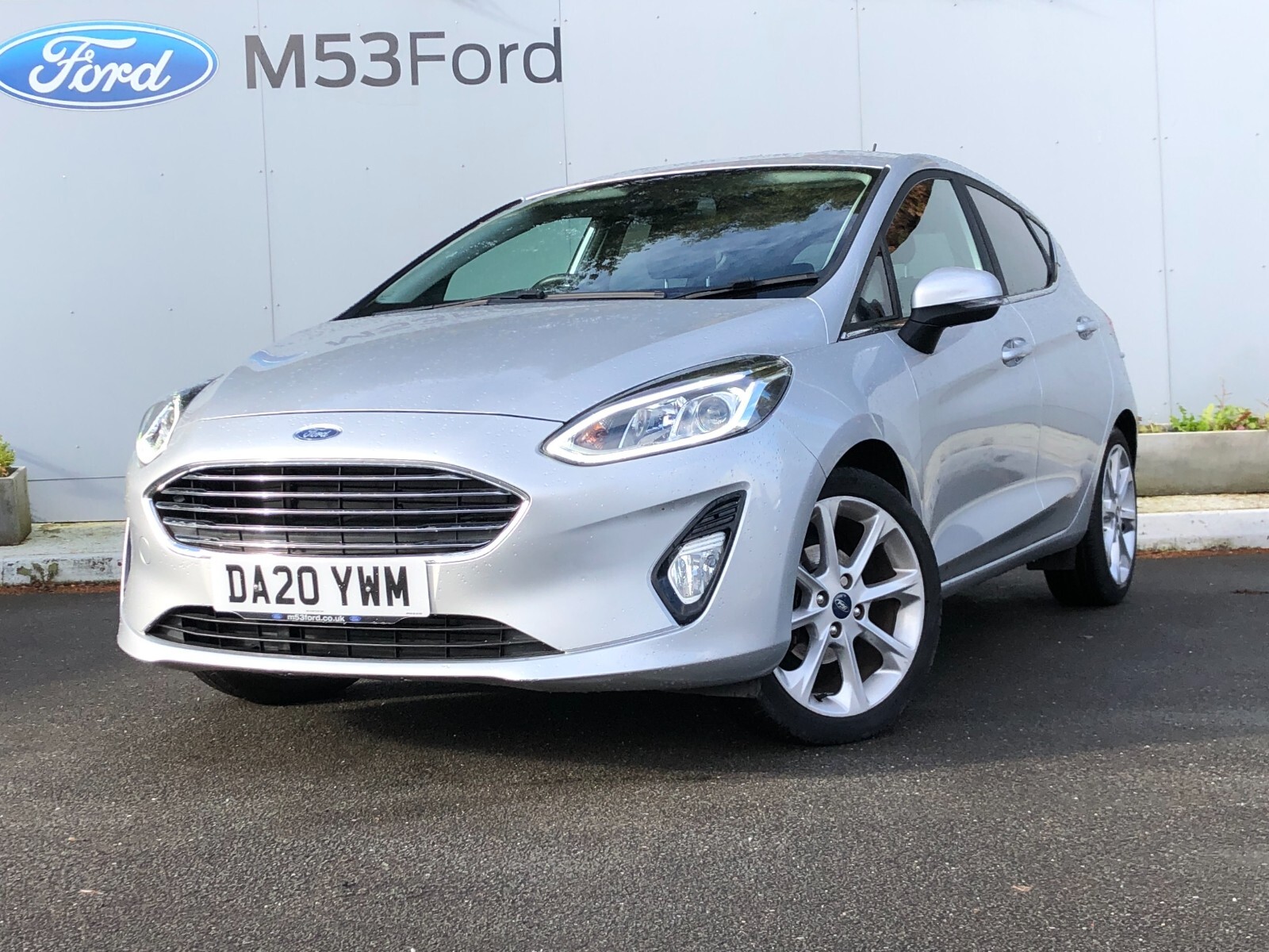 Main listing image - Ford Fiesta