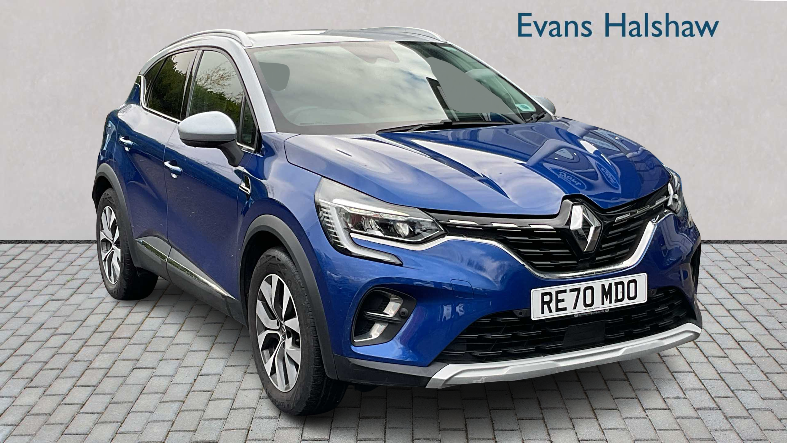 Main listing image - Renault Captur