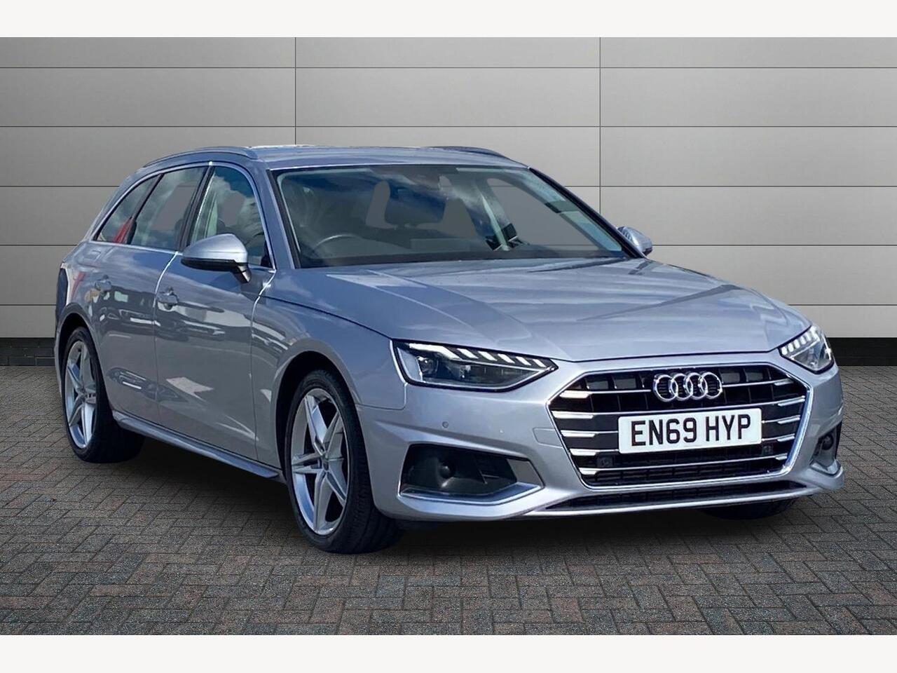 Main listing image - Audi A4