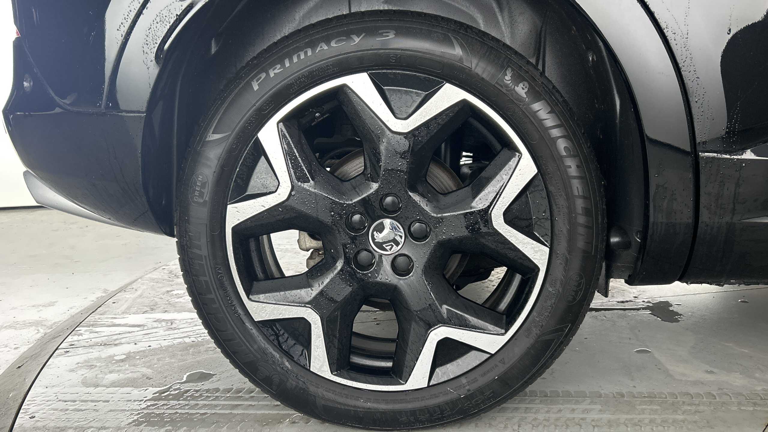 Main listing image - Vauxhall Grandland