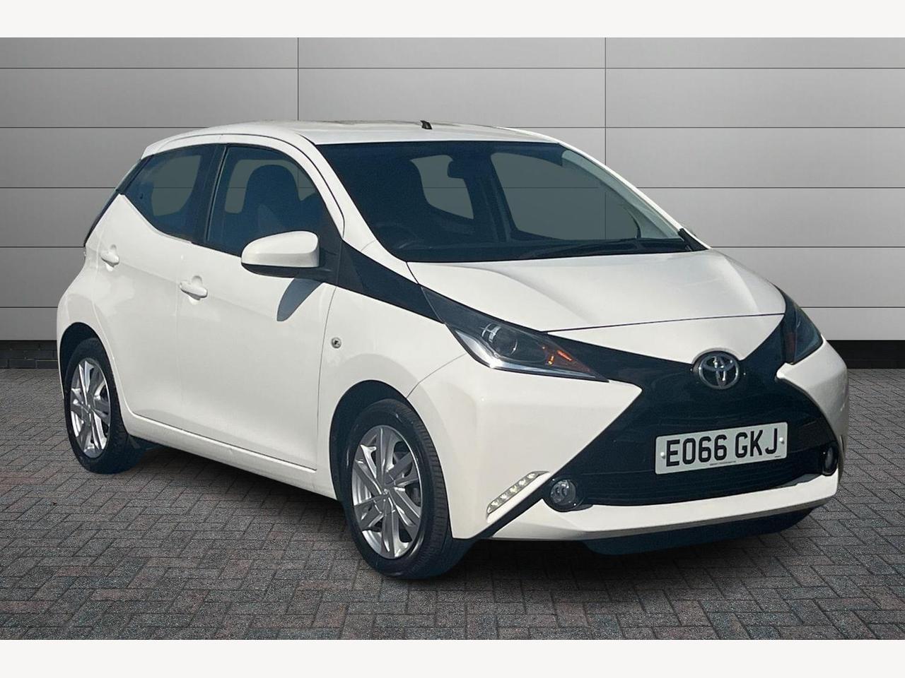 Main listing image - Toyota Aygo