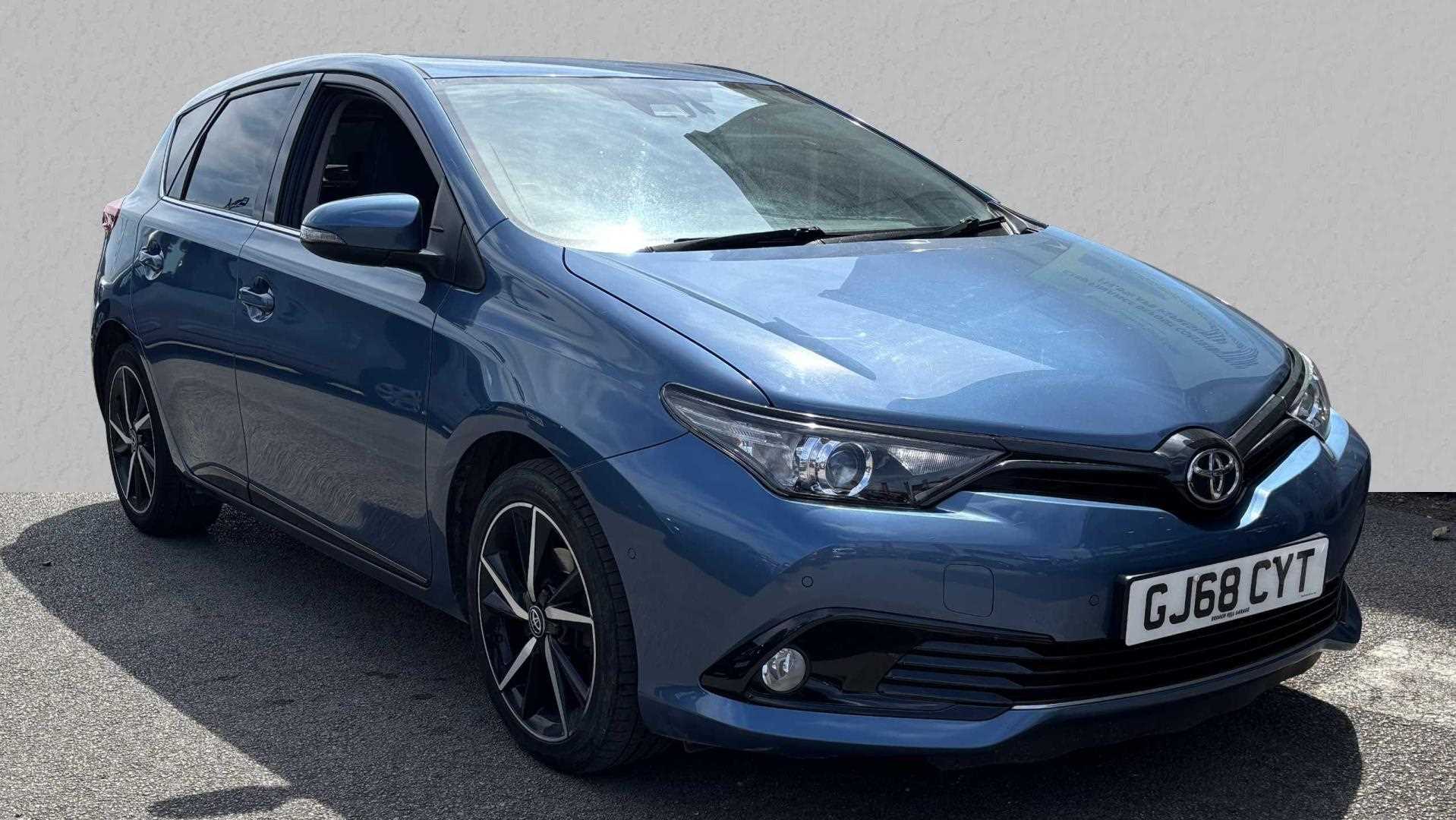 Main listing image - Toyota Auris