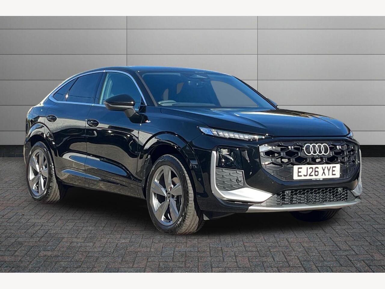 Main listing image - Audi Q3