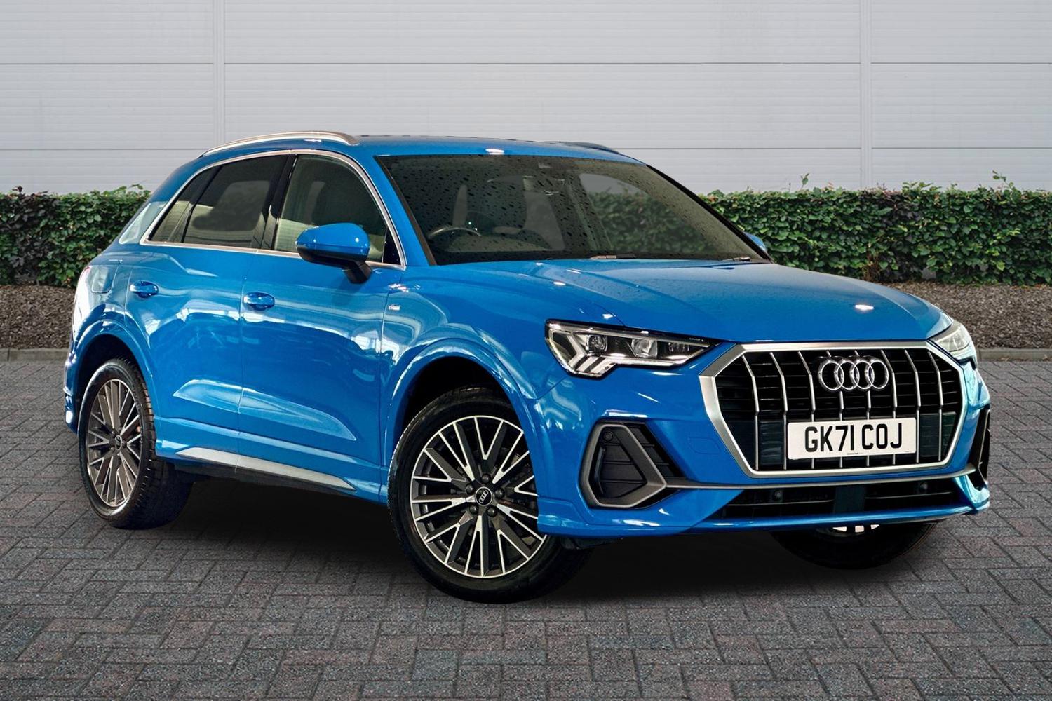 Main listing image - Audi Q3