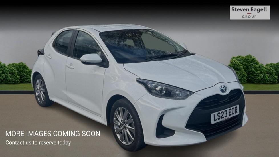 Main listing image - Toyota Yaris