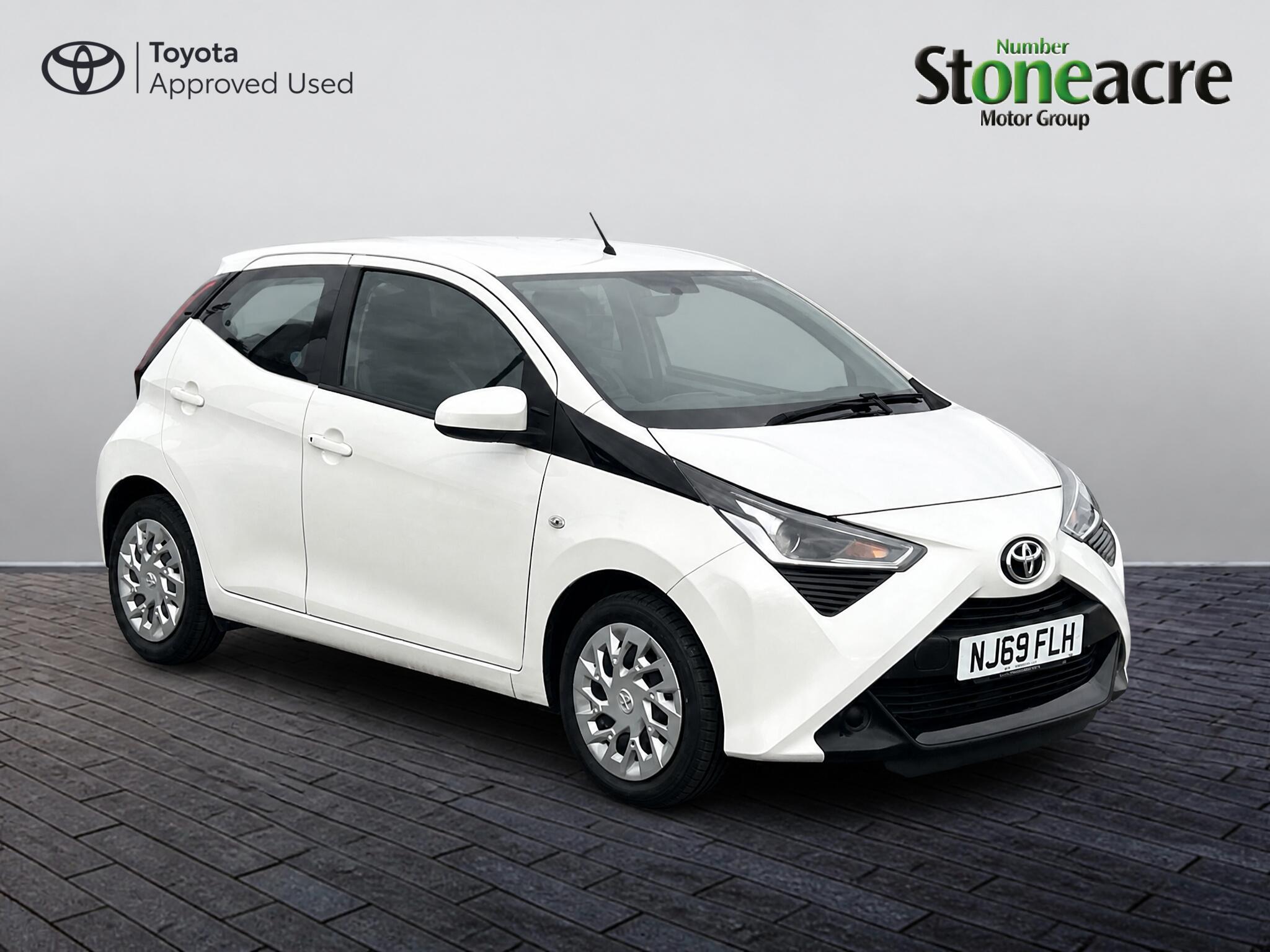 Main listing image - Toyota Aygo