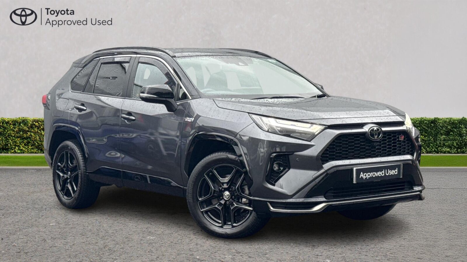 Main listing image - Toyota RAV4