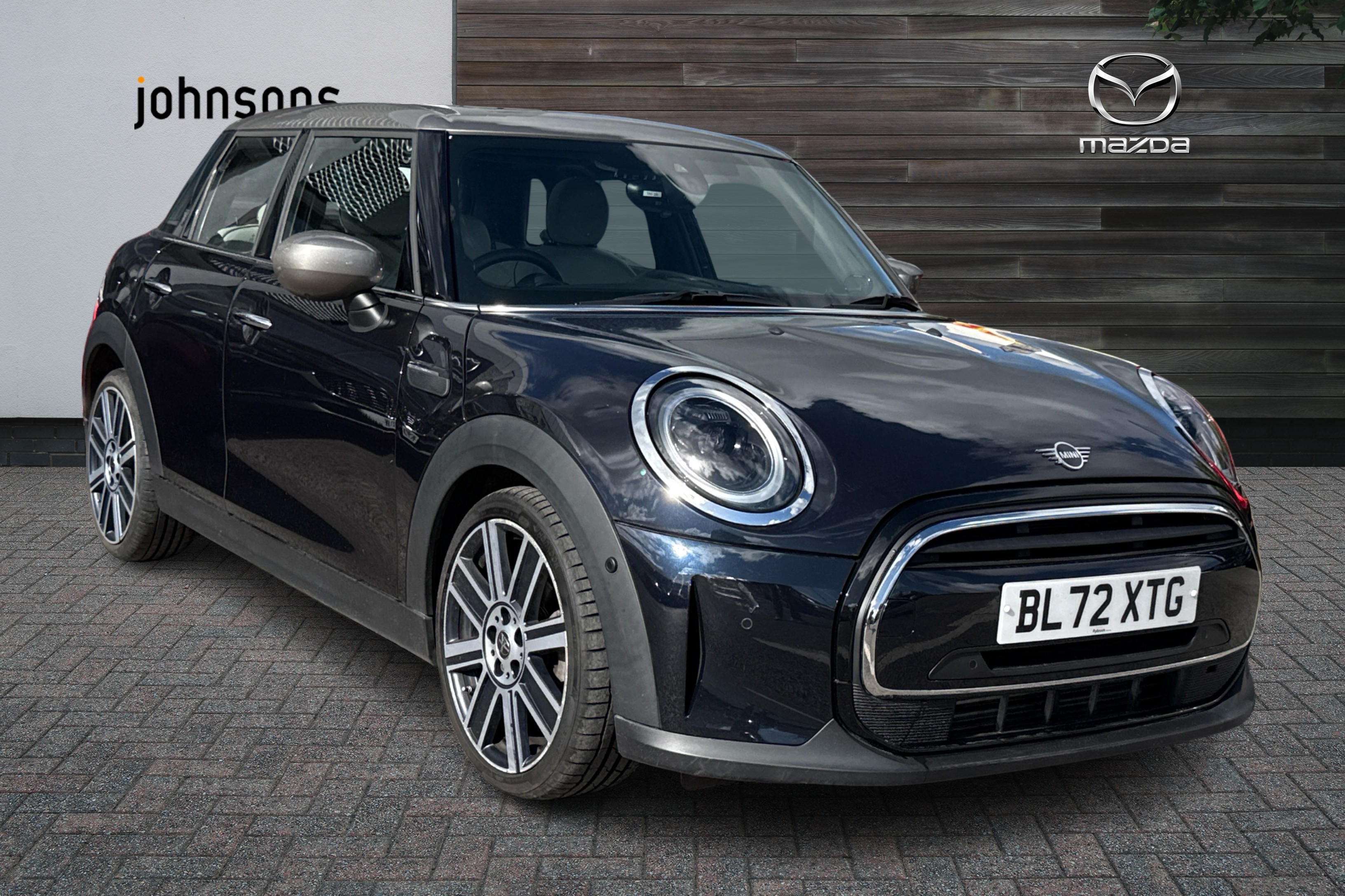Main listing image - MINI Hatchback