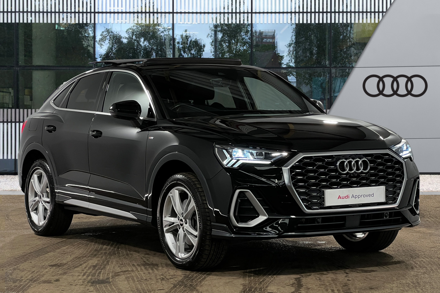 Main listing image - Audi Q3