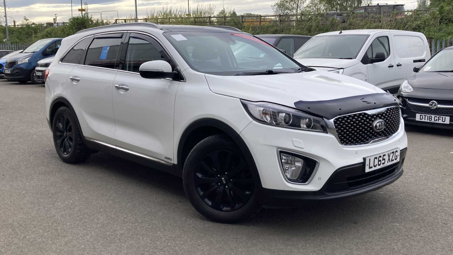 Main listing image - Kia Sorento