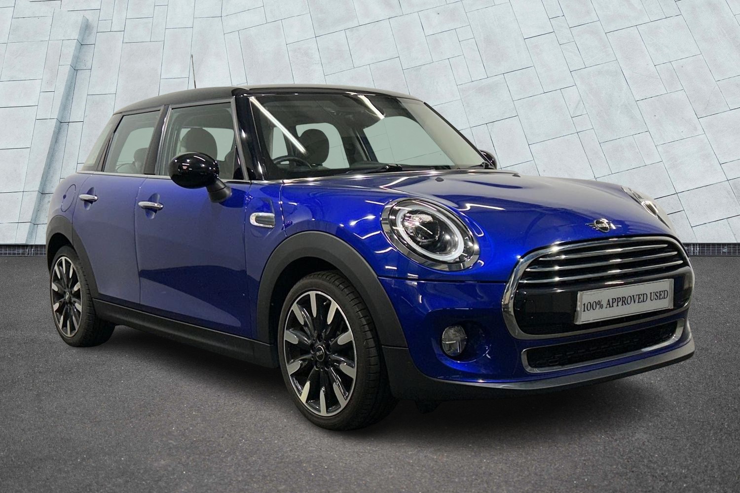 Main listing image - MINI Hatchback 5dr