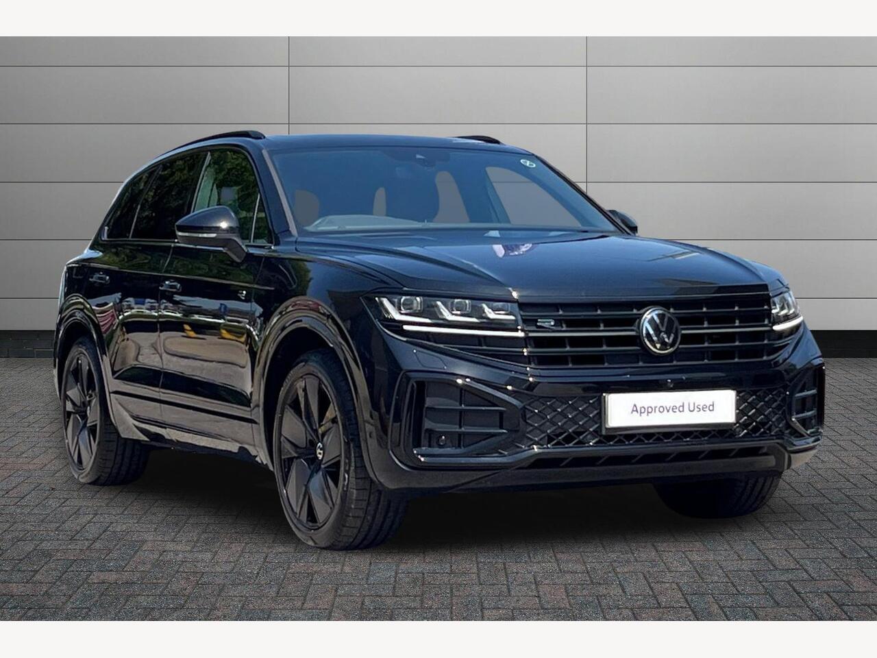Main listing image - Volkswagen Touareg