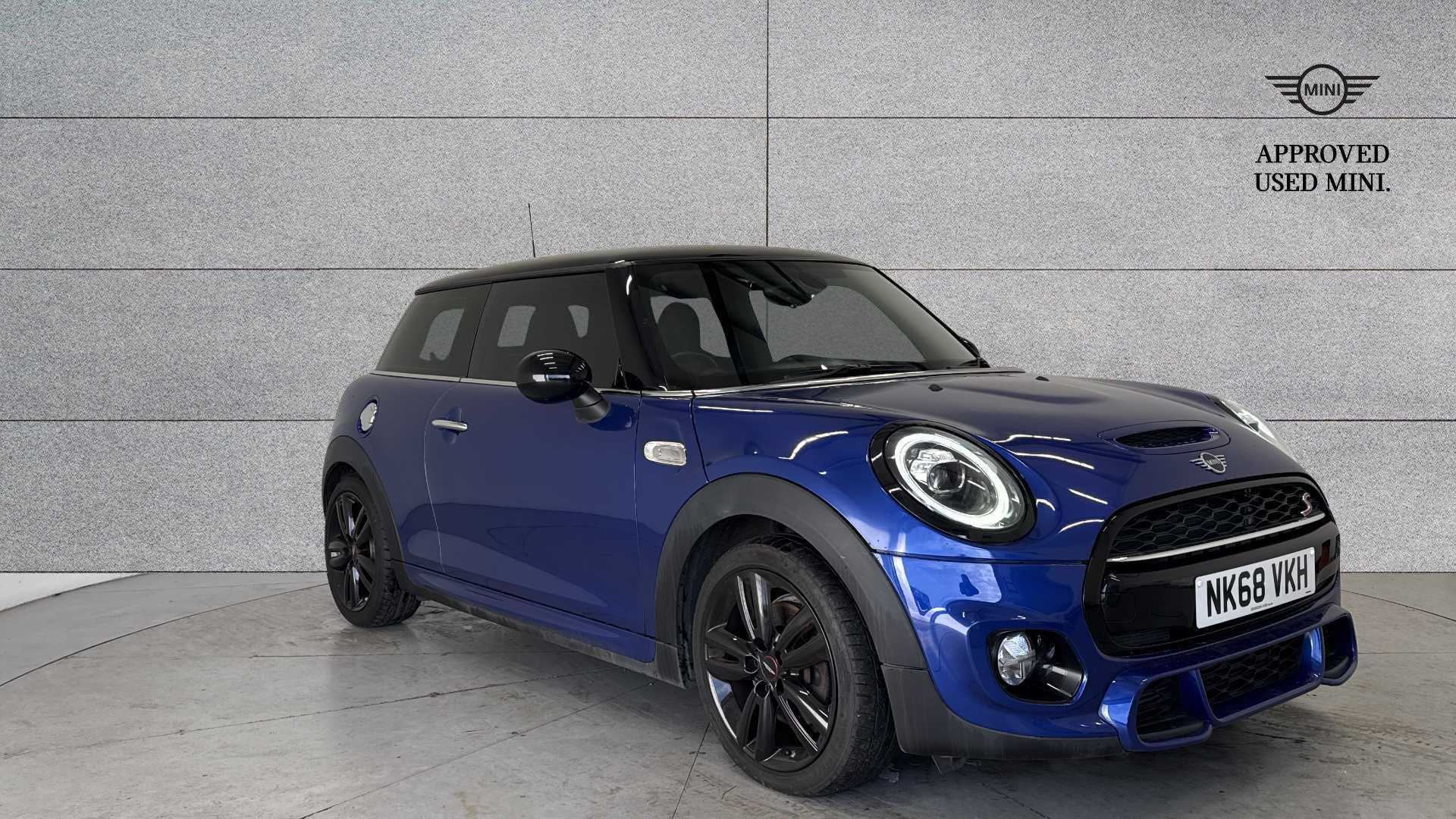 Main listing image - MINI Hatchback