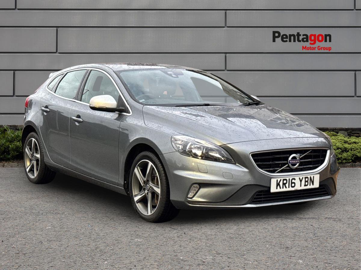 Main listing image - Volvo V40