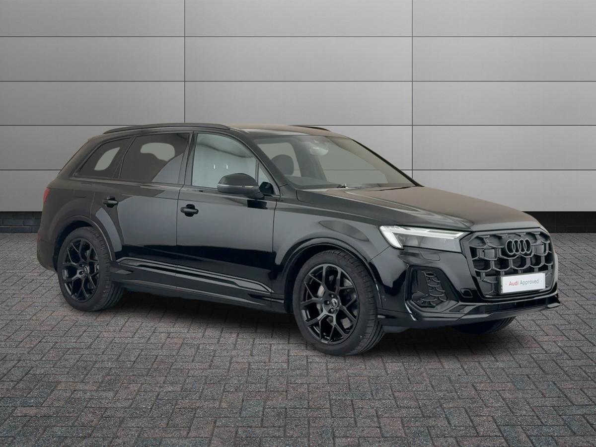 Main listing image - Audi Q7