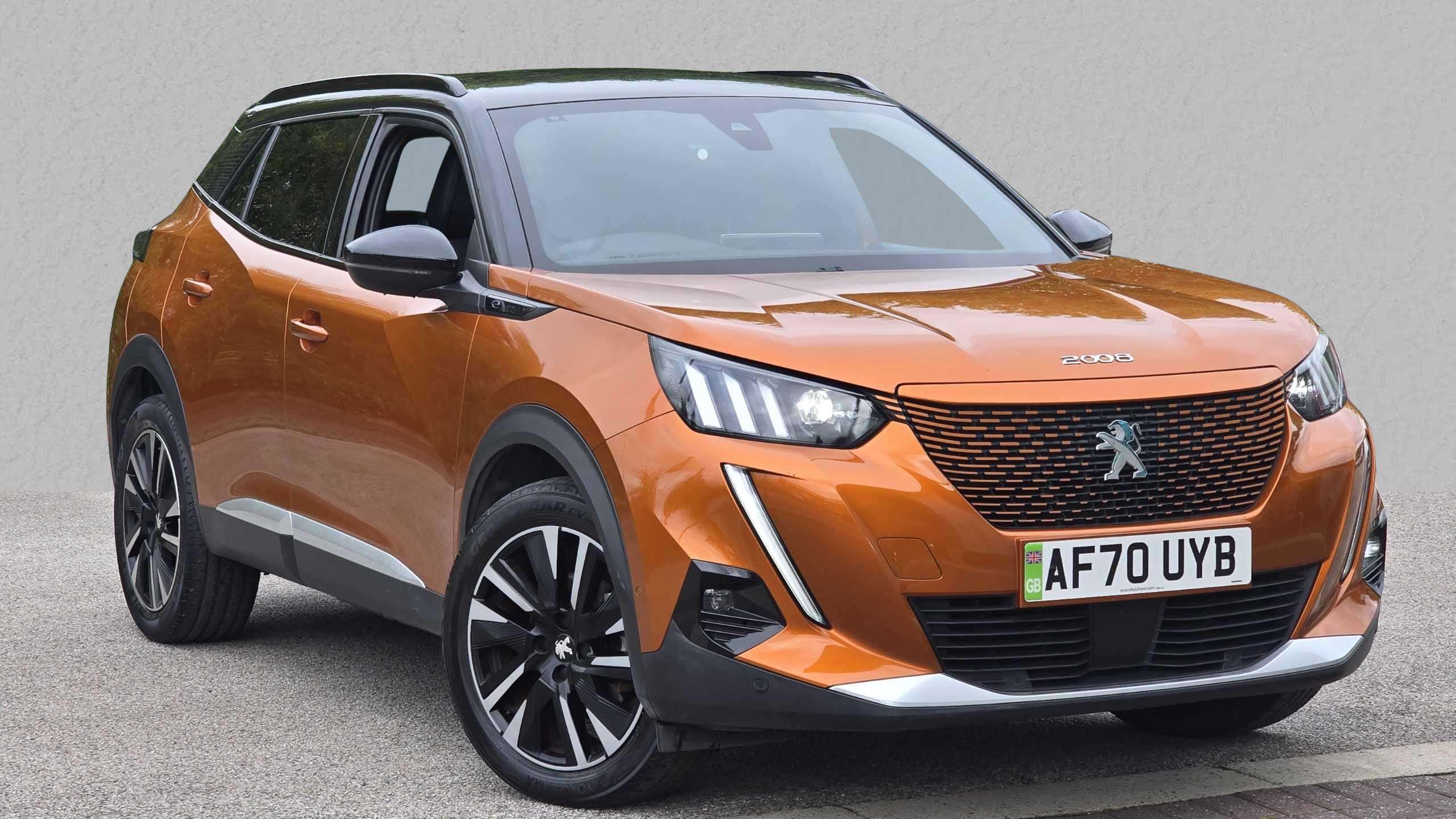 Main listing image - Peugeot e-2008