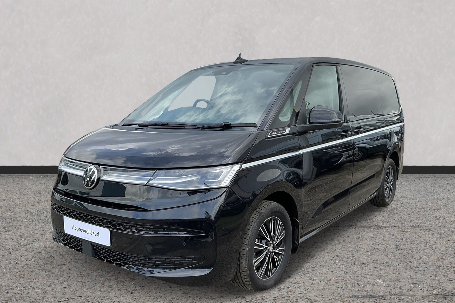 Main listing image - Volkswagen Multivan
