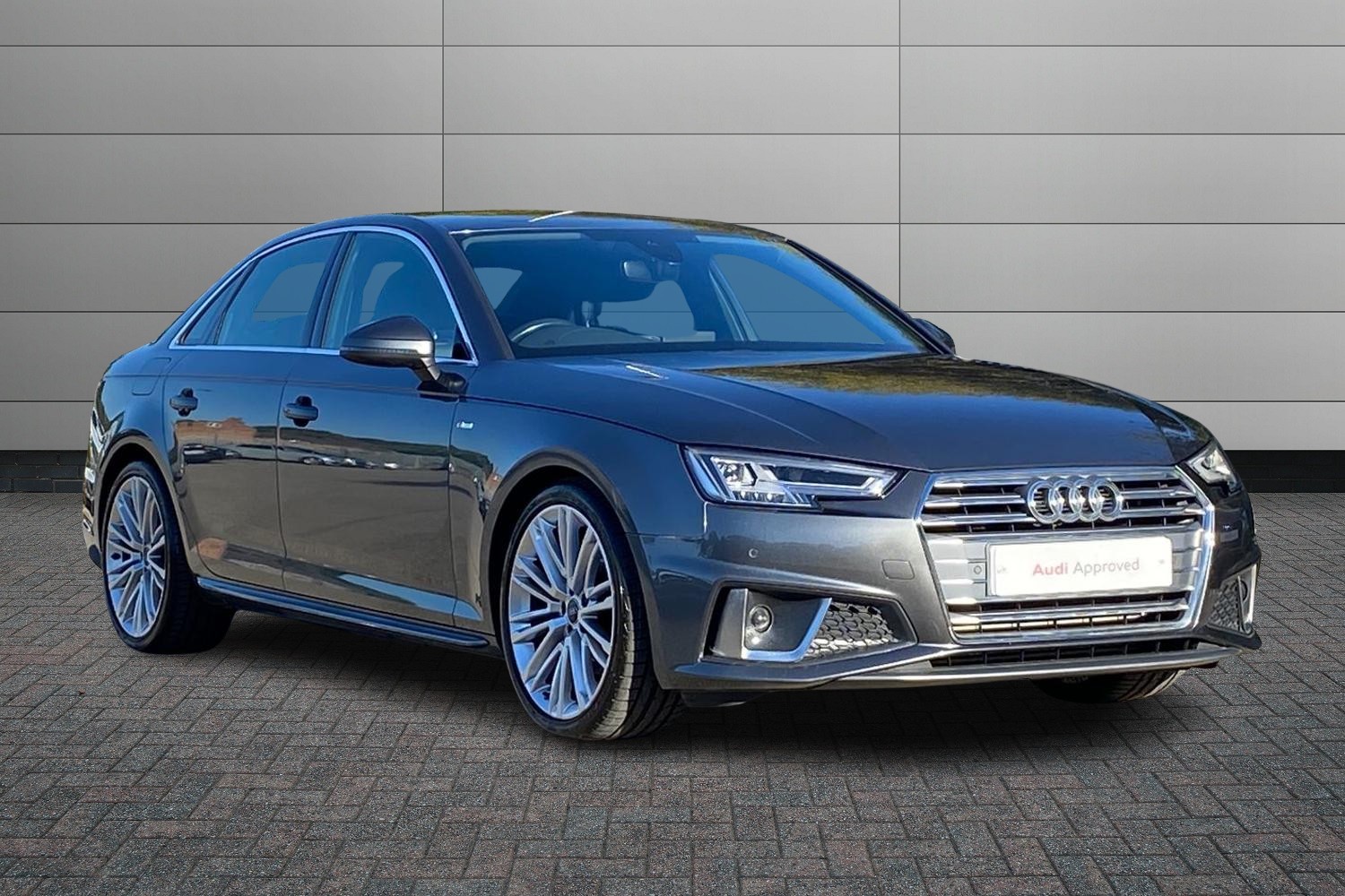 Main listing image - Audi A4