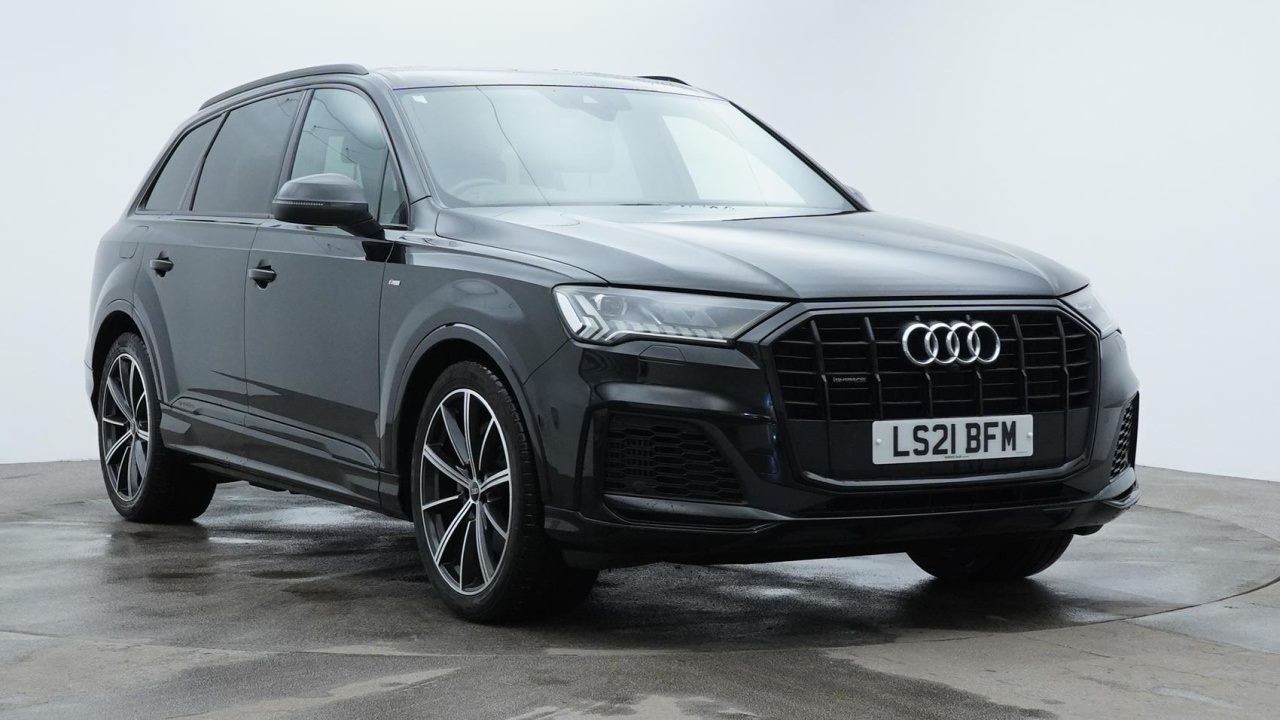 Main listing image - Audi Q7