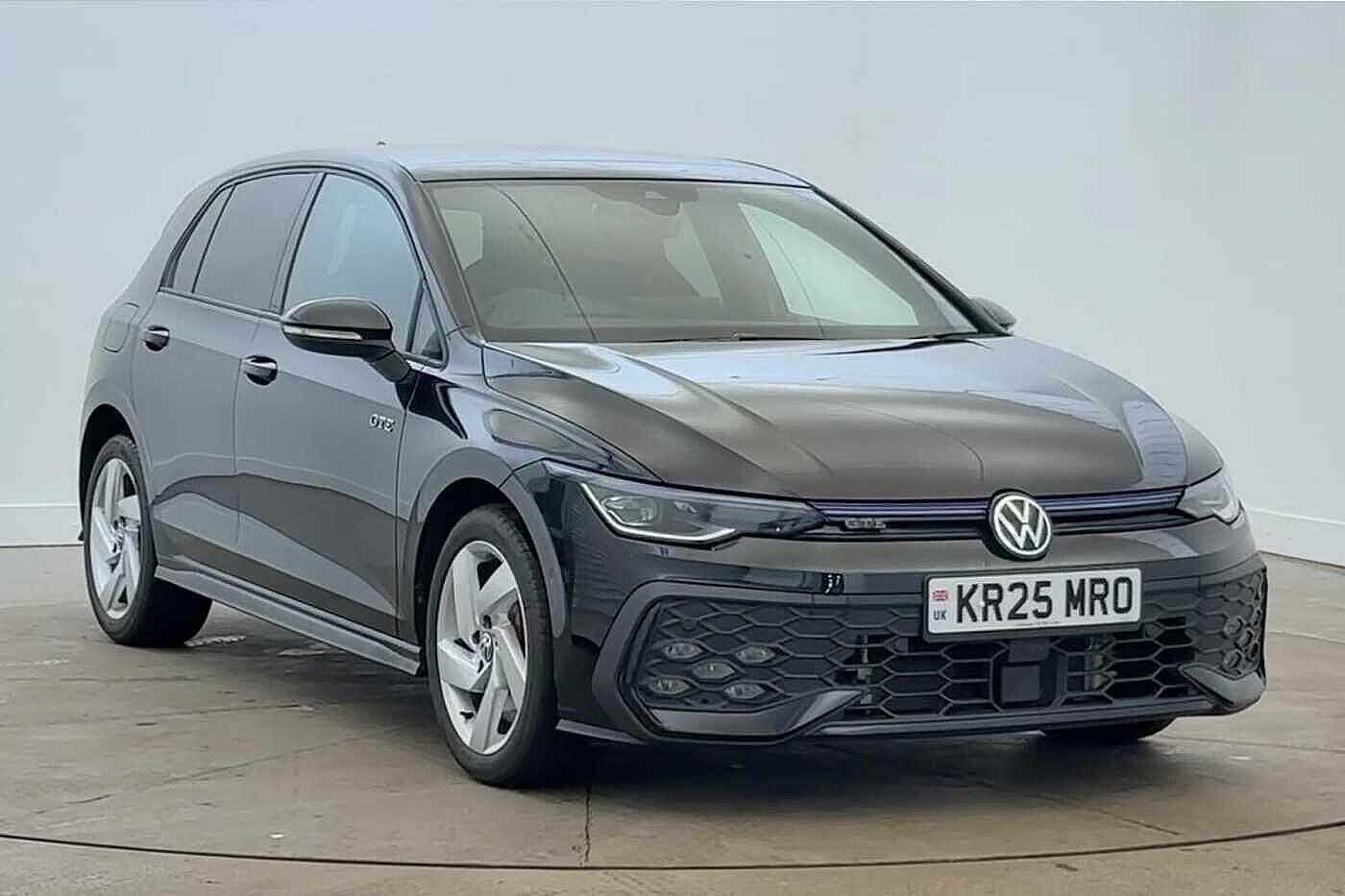 Main listing image - Volkswagen Golf GTE