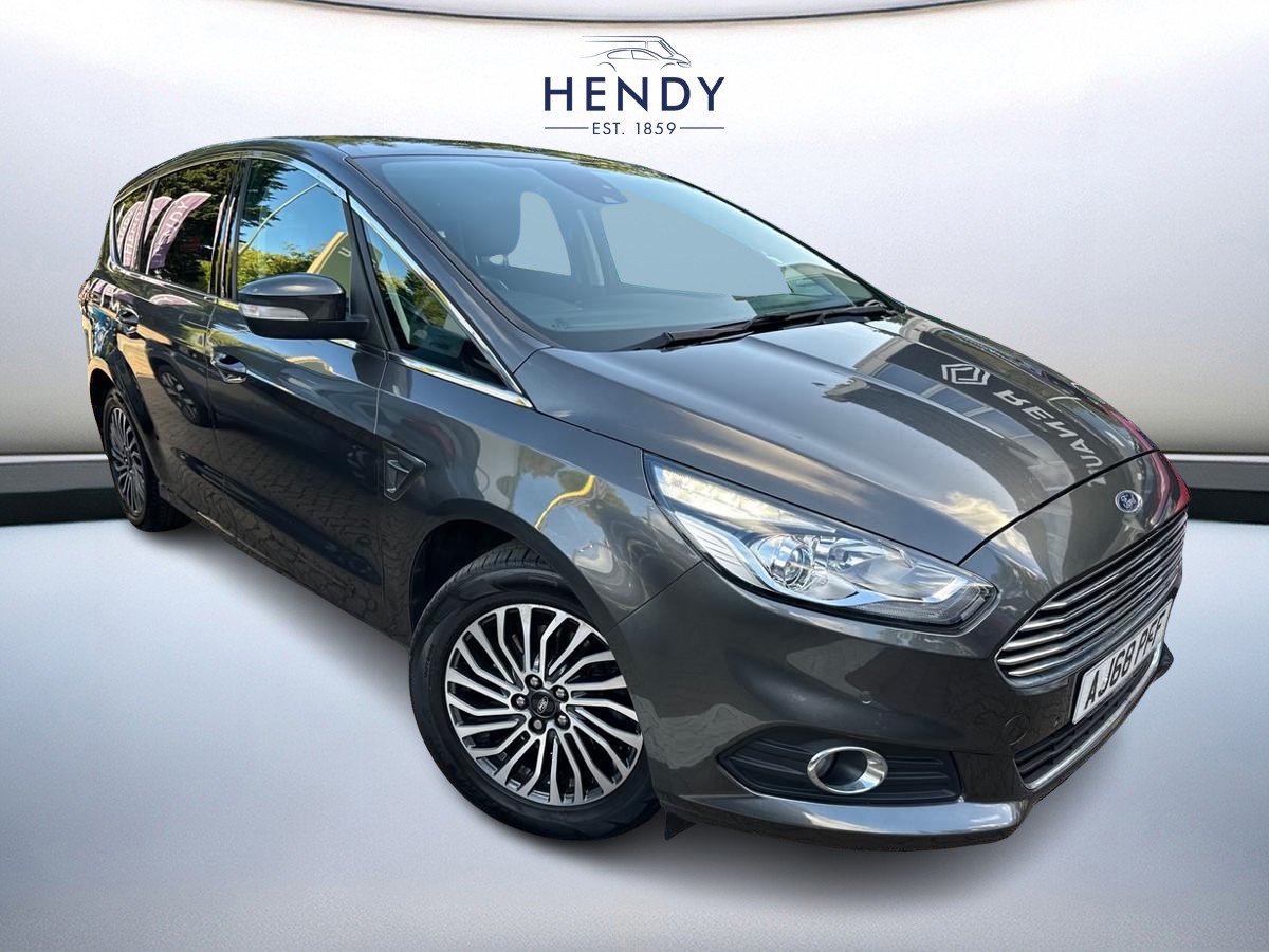 Main listing image - Ford S-MAX