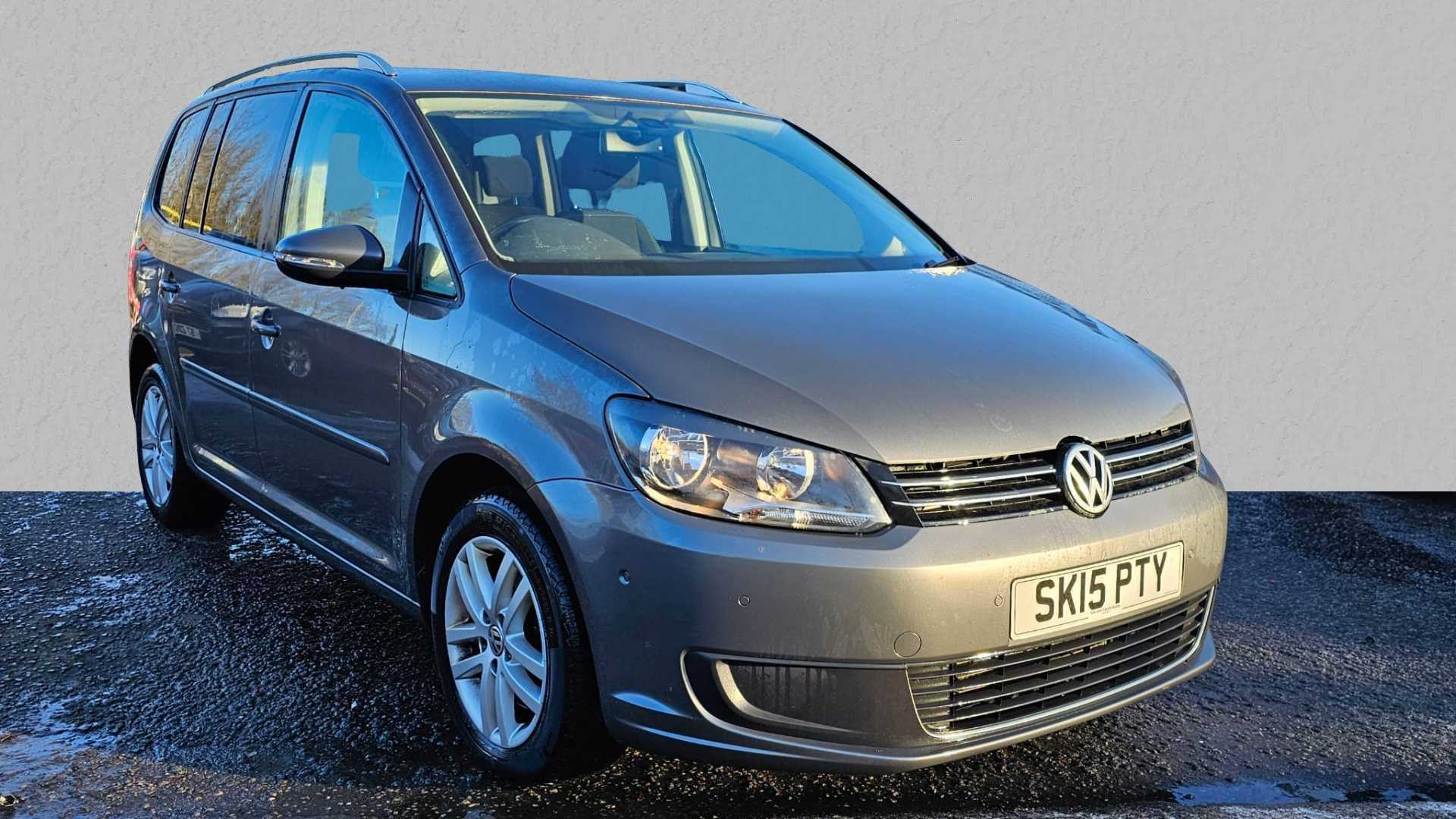 Main listing image - Volkswagen Touran