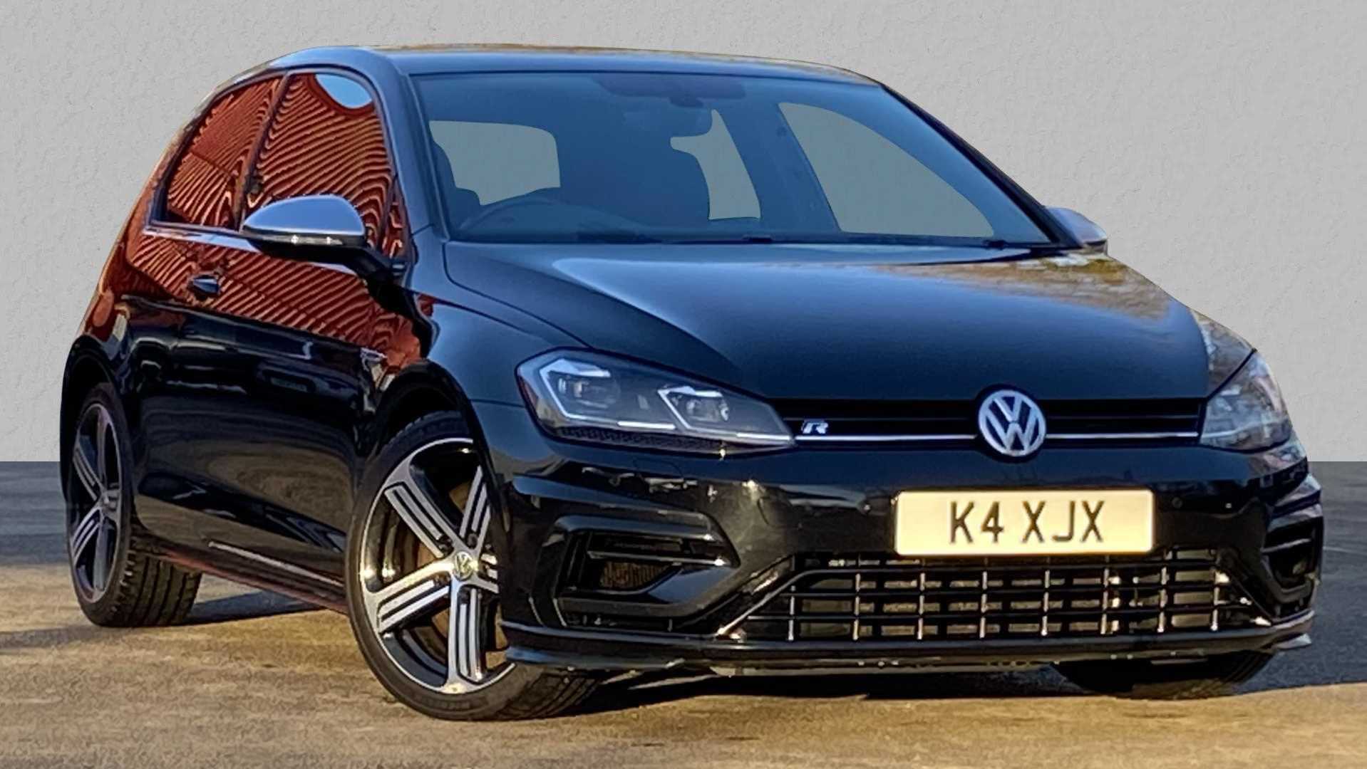 Main listing image - Volkswagen Golf