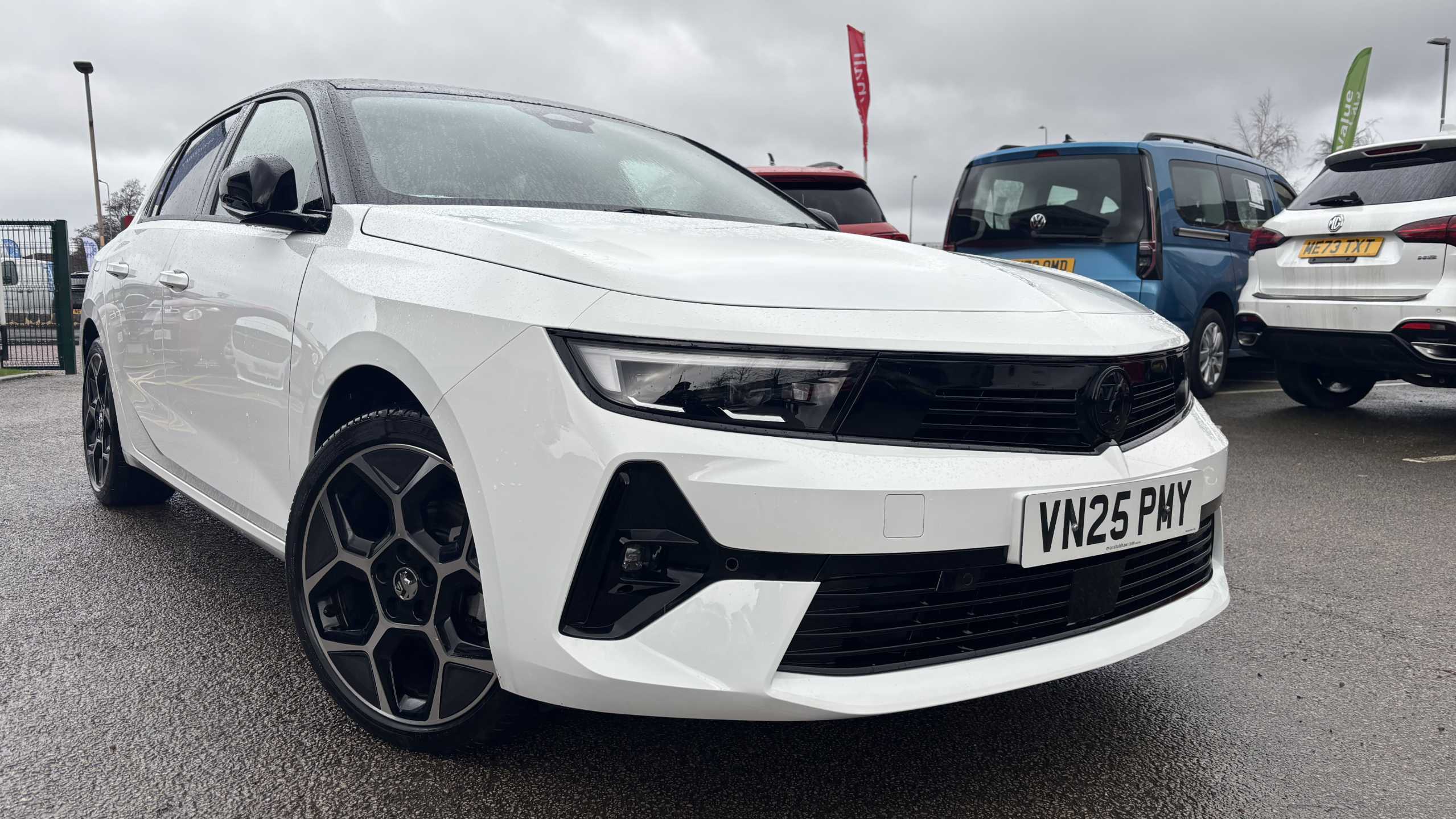 Main listing image - Vauxhall Astra