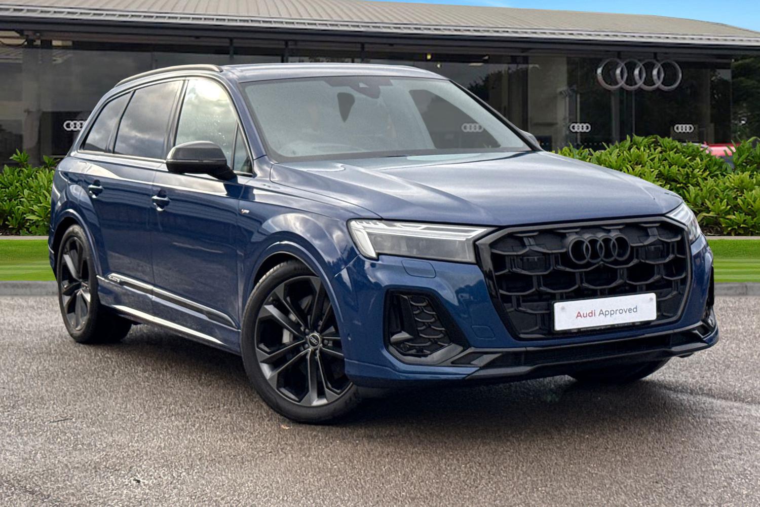 Main listing image - Audi Q7