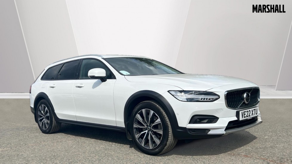 Main listing image - Volvo V90 Cross Country