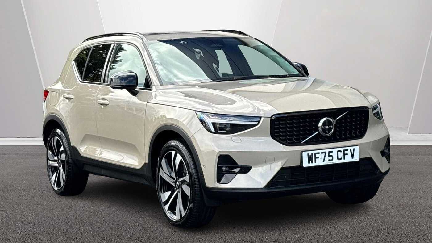 Main listing image - Volvo XC40