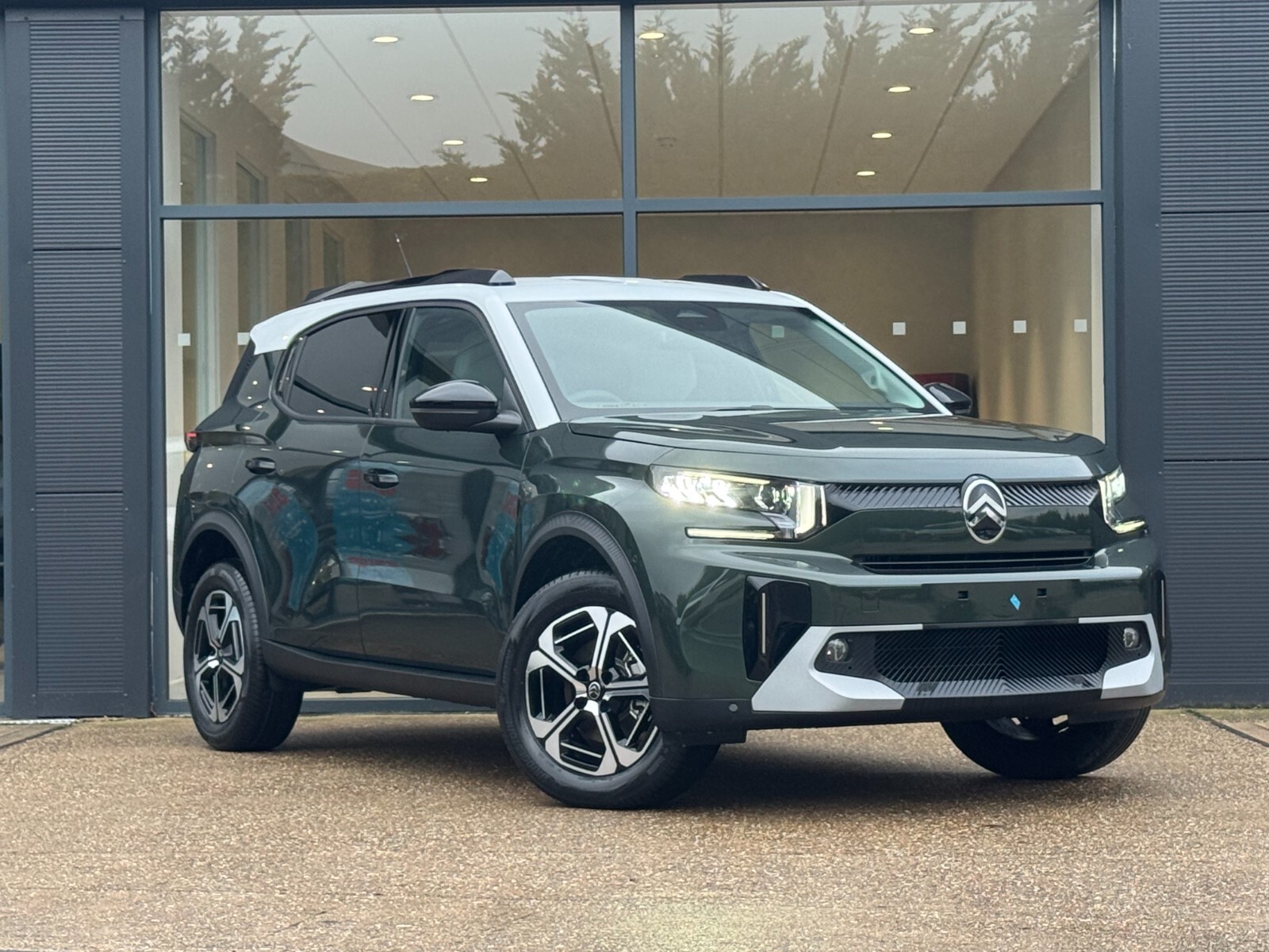 Main listing image - Citroen C3 Aircross