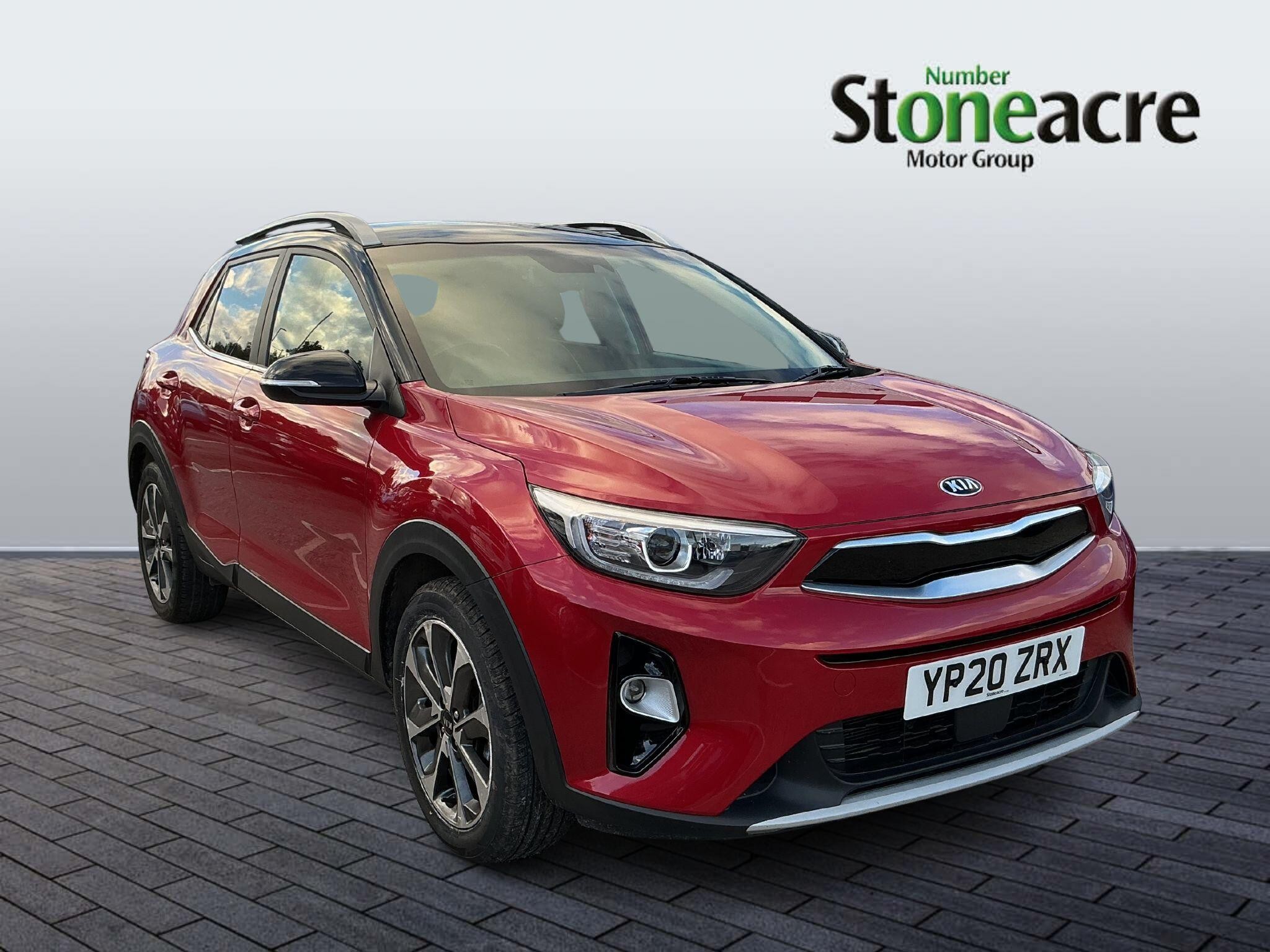 Main listing image - Kia Stonic
