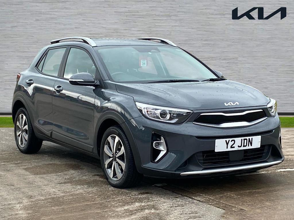 Main listing image - Kia Stonic