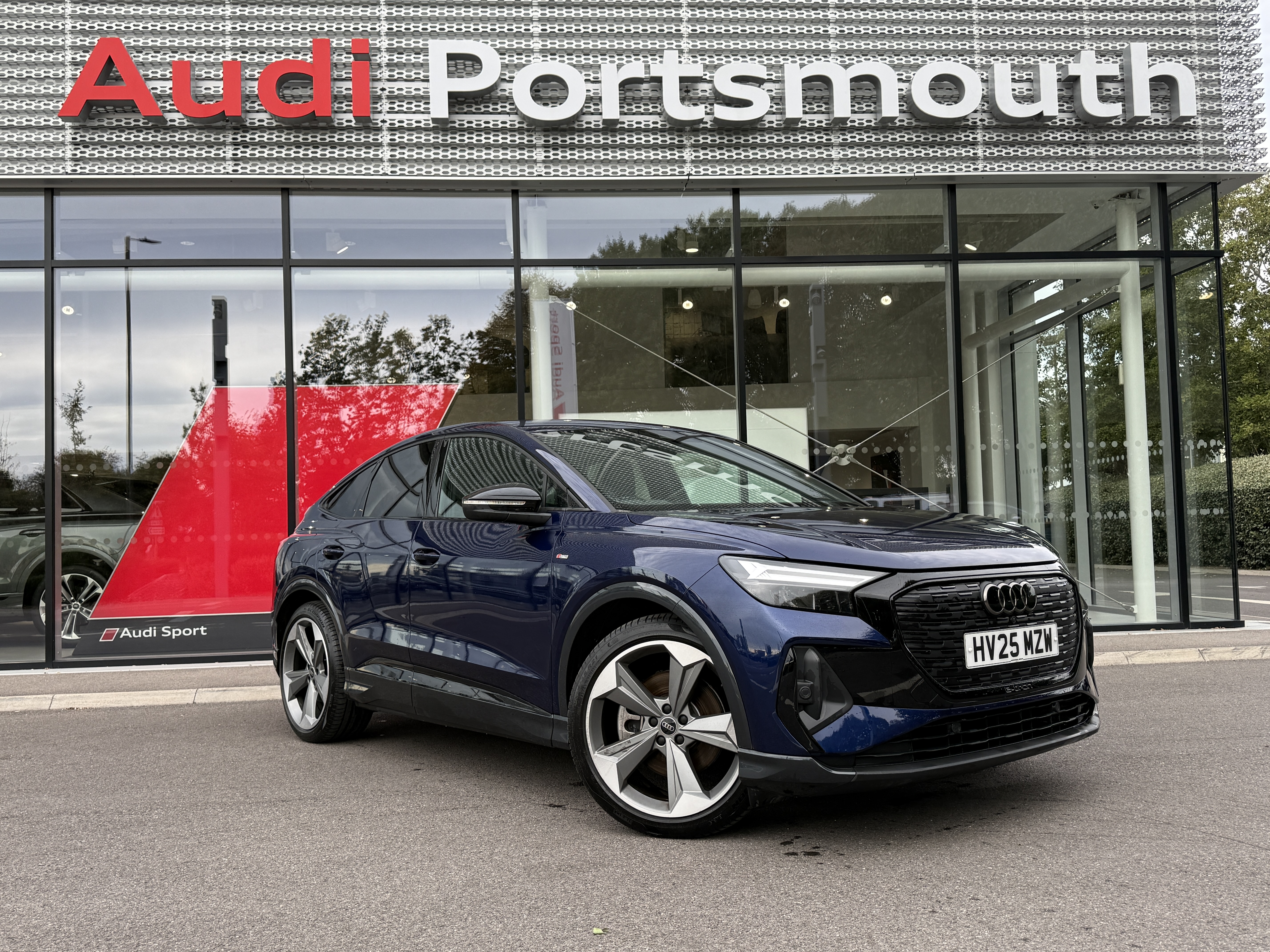 Main listing image - Audi Q4