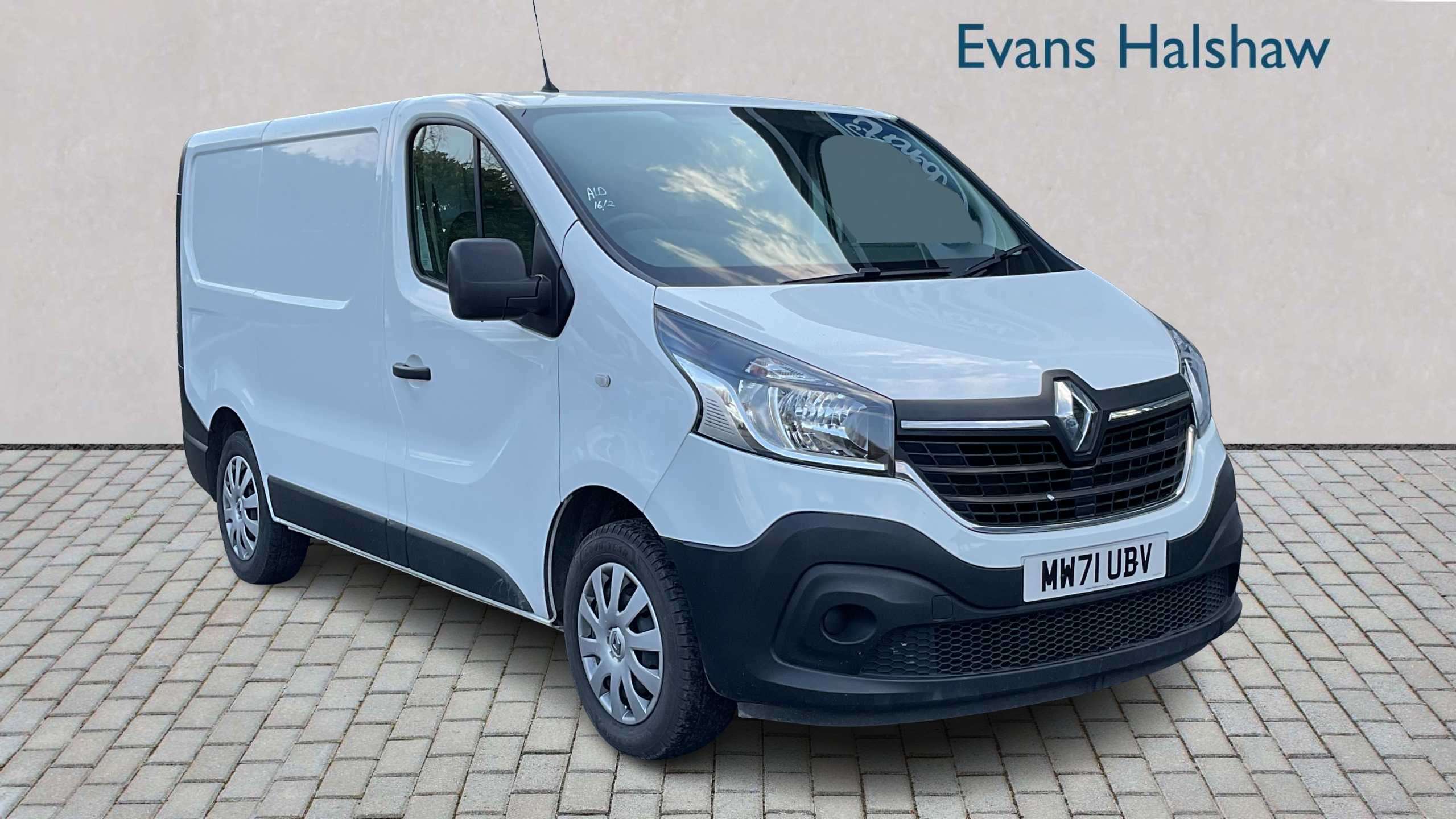 Main listing image - Renault Trafic