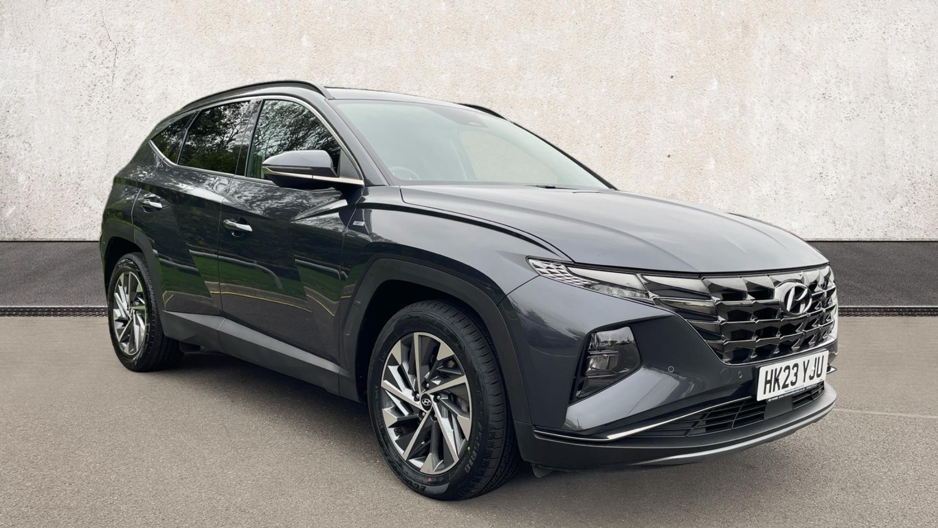 Main listing image - Hyundai Tucson
