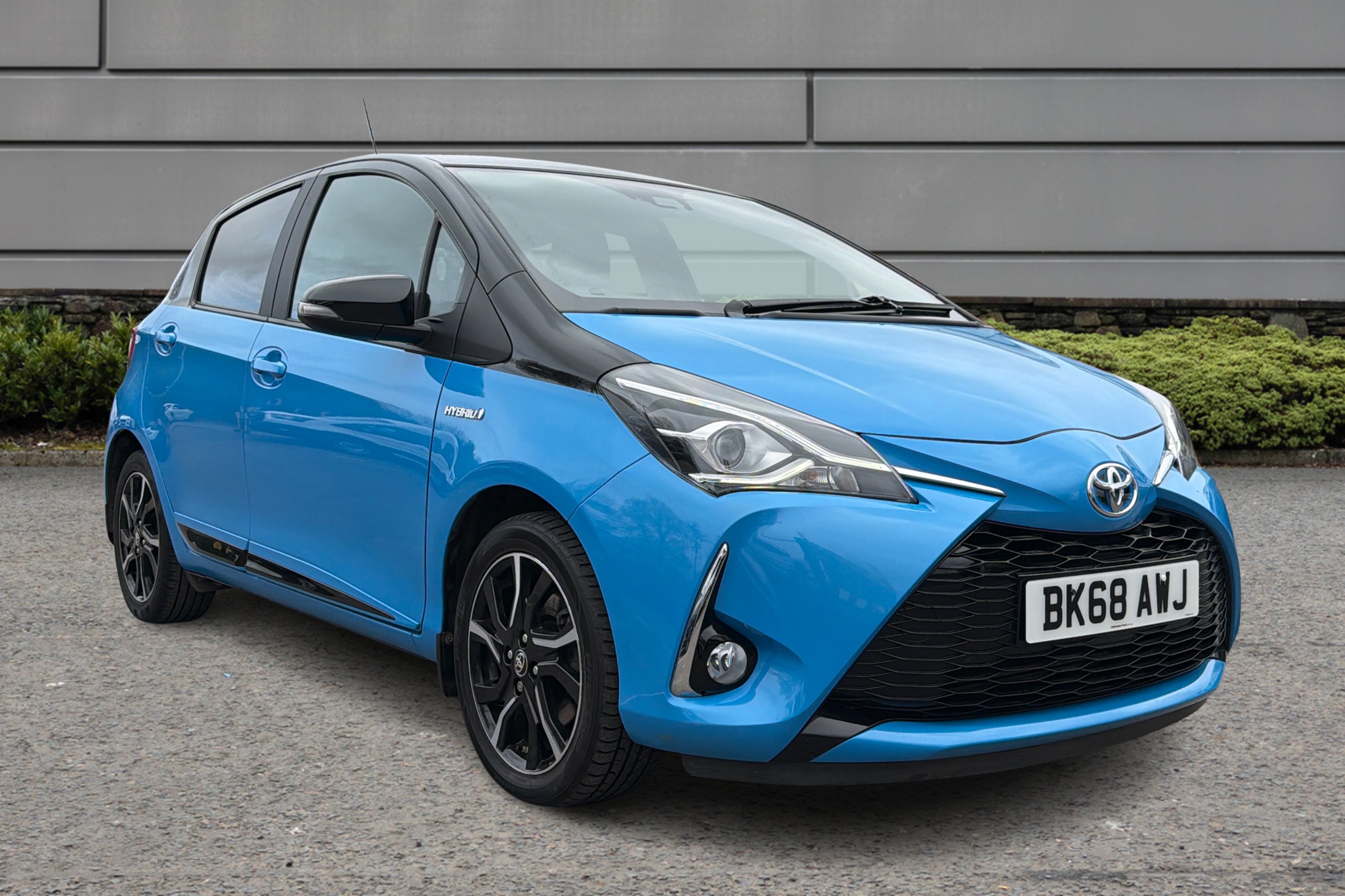 Main listing image - Toyota Yaris