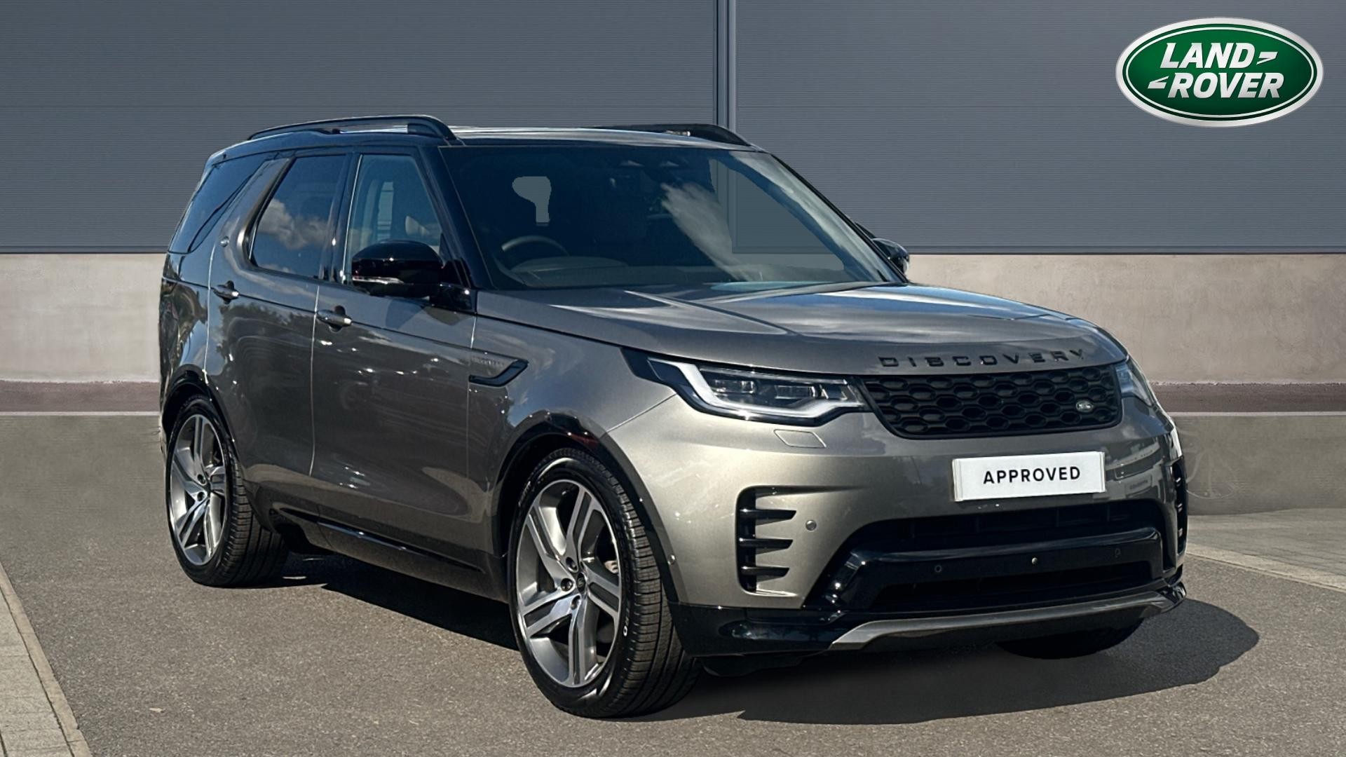 Main listing image - Land Rover Discovery