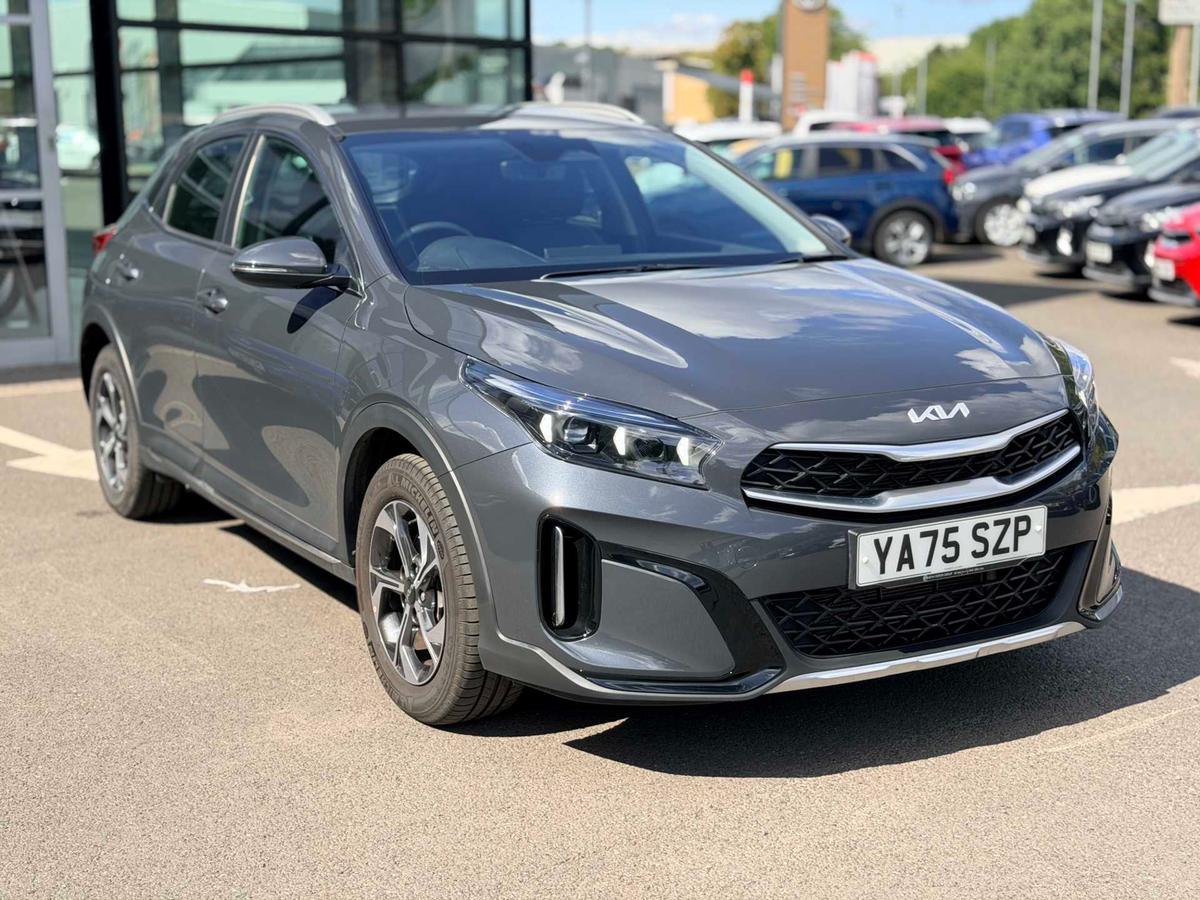 Main listing image - Kia XCeed