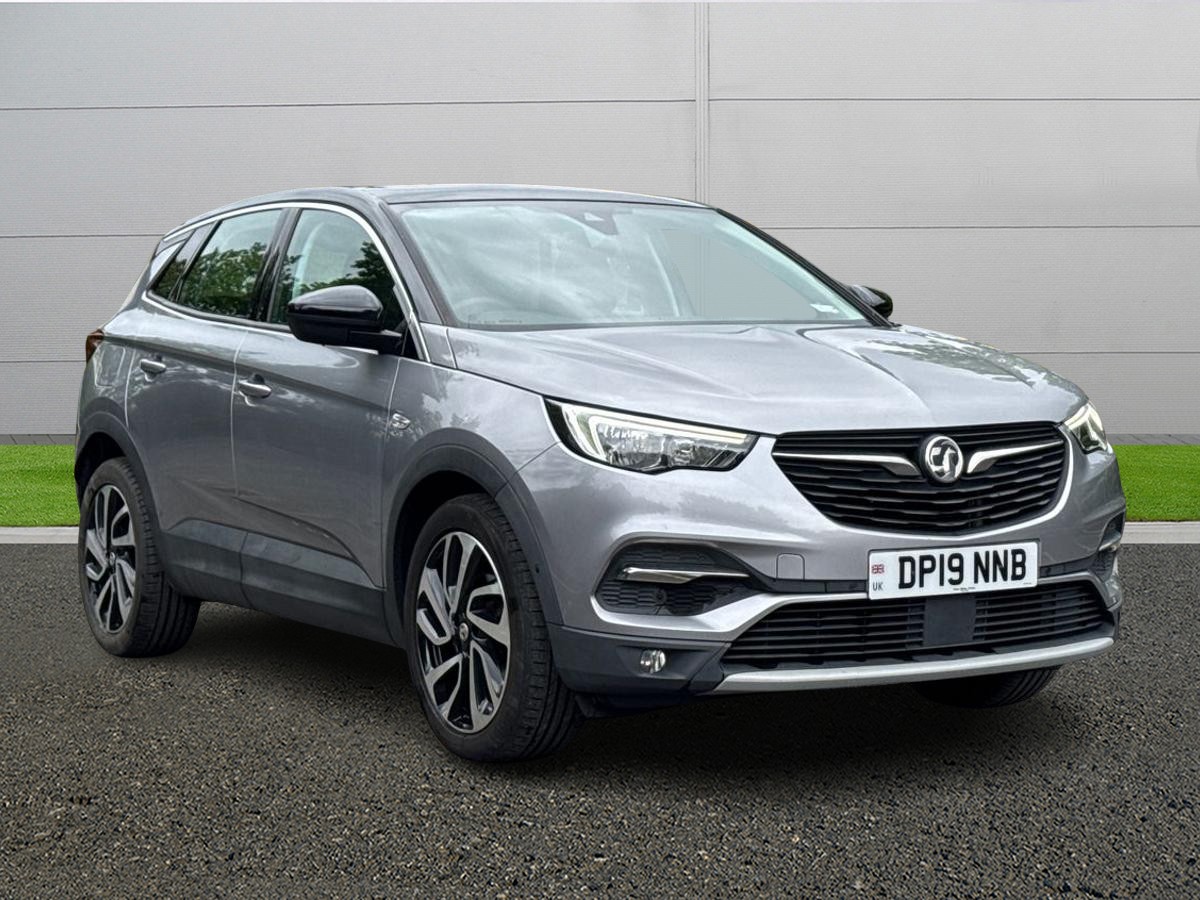 Main listing image - Vauxhall Grandland X
