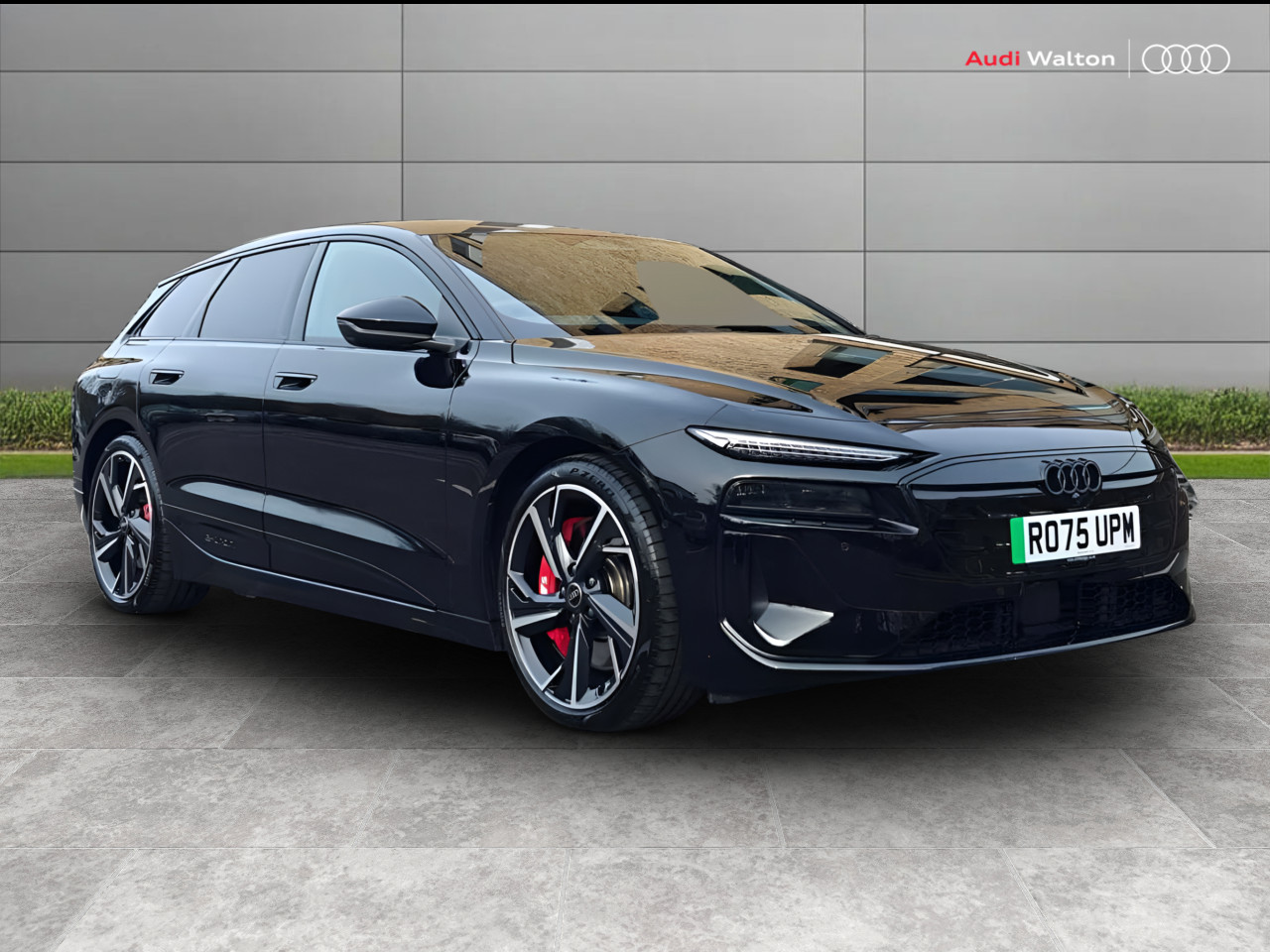 Main listing image - Audi S6