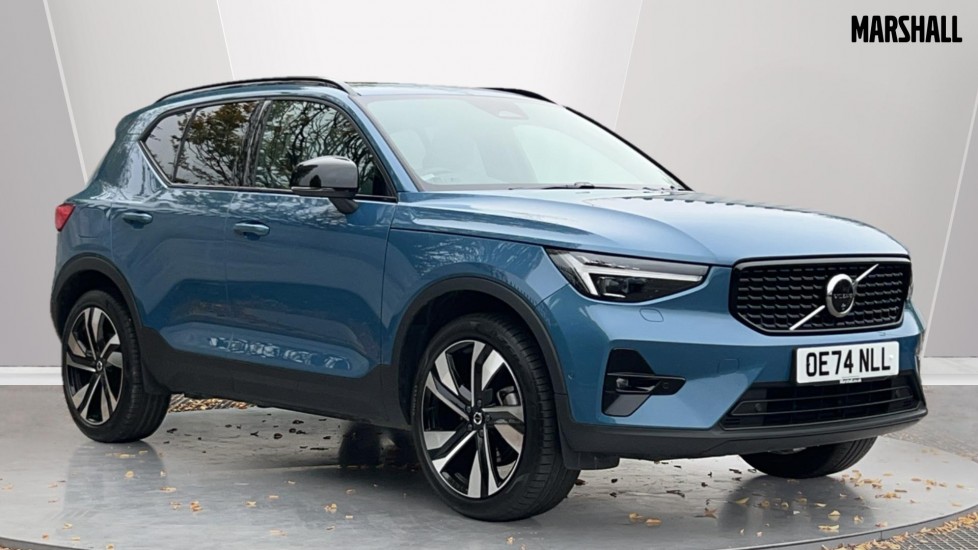 Main listing image - Volvo XC40