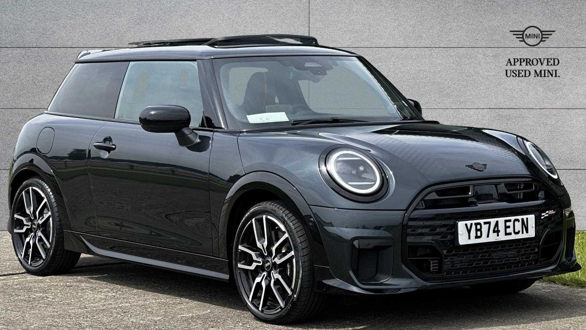 Main listing image - MINI Hatchback