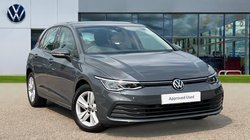 Main listing image - Volkswagen Golf