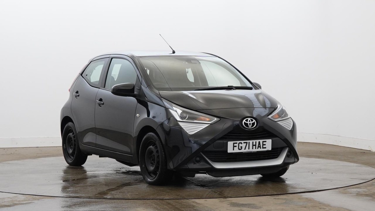 Main listing image - Toyota Aygo